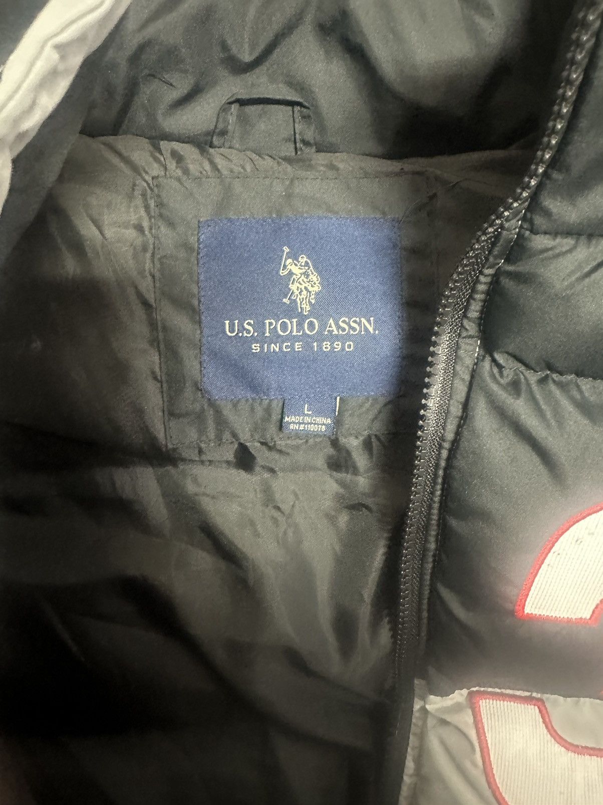 U.S. Polo Assn. × Vintage US Polo Assn. Black and grey puffer vest size Large Size US L / EU 52-54 / 3 - 2 Thumbnail