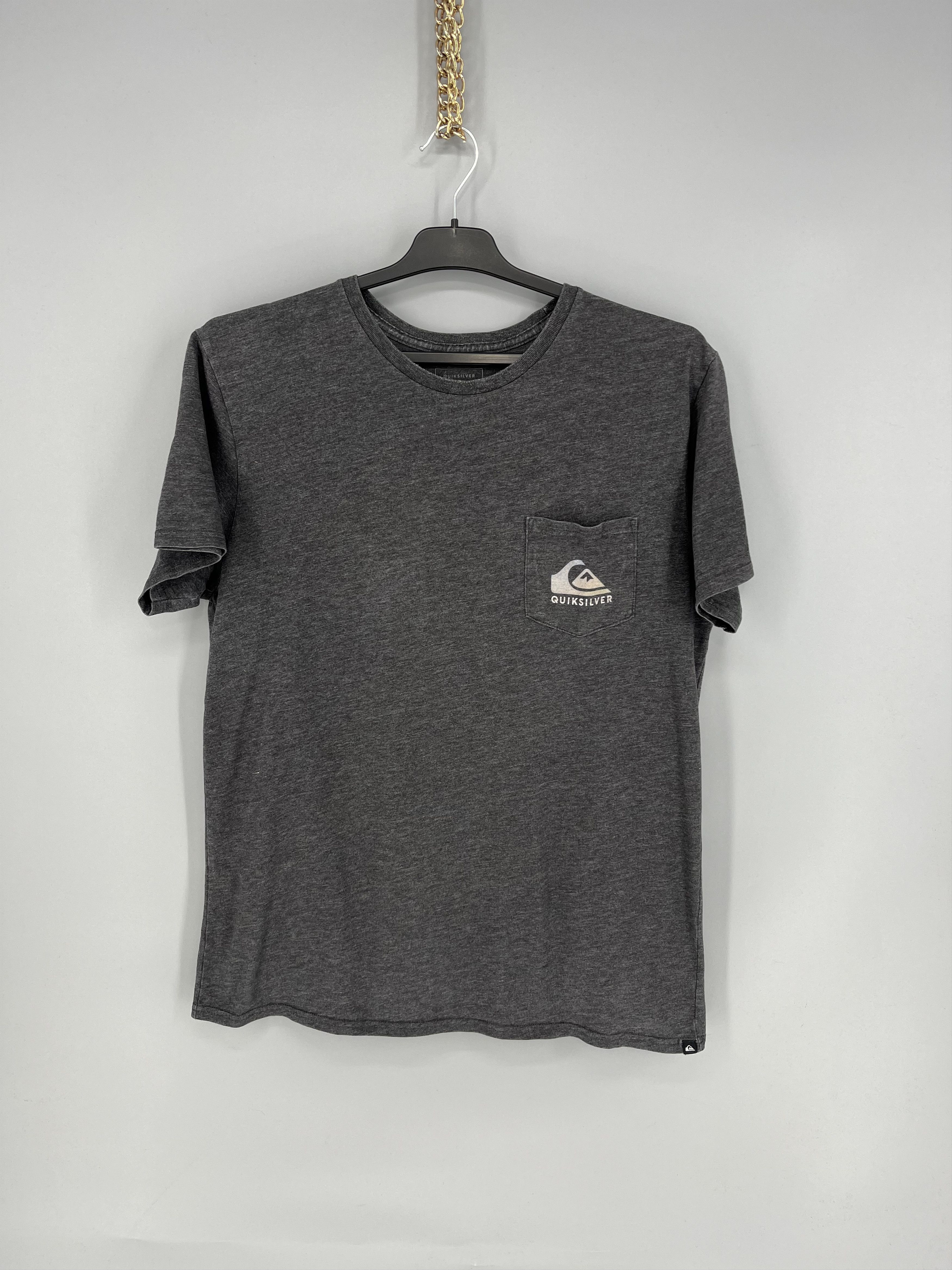 Quiksilver Vintage Quiksilver Surf Style T-shirt Mid Logo Y2K Size US M / EU 48-50 / 2 - 1 Thumbnail