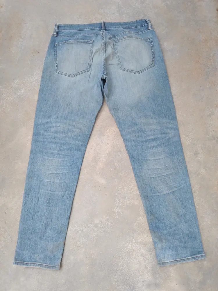 Japanese Brand Vintage Uniqlo Distressed Jeans 33x29 Size US 33 - 2 Thumbnail