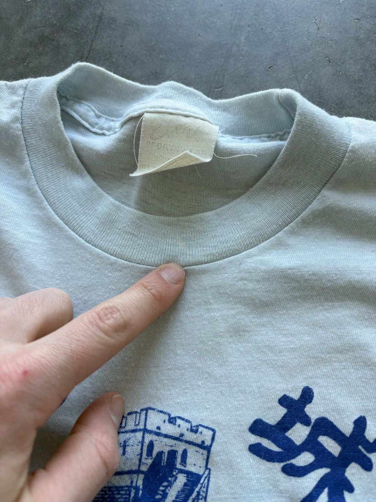 Vintage Vintage 80s China Pavilion Word Fair Graphic Tee Size US M / EU 48-50 / 2 - 8 Thumbnail