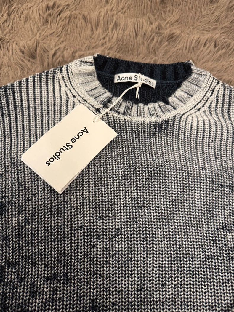 Acne Studios acne studios Irregular acid-printed sweater 2504-Nextarrow Size US S / EU 44-46 / 1 - 3 Thumbnail