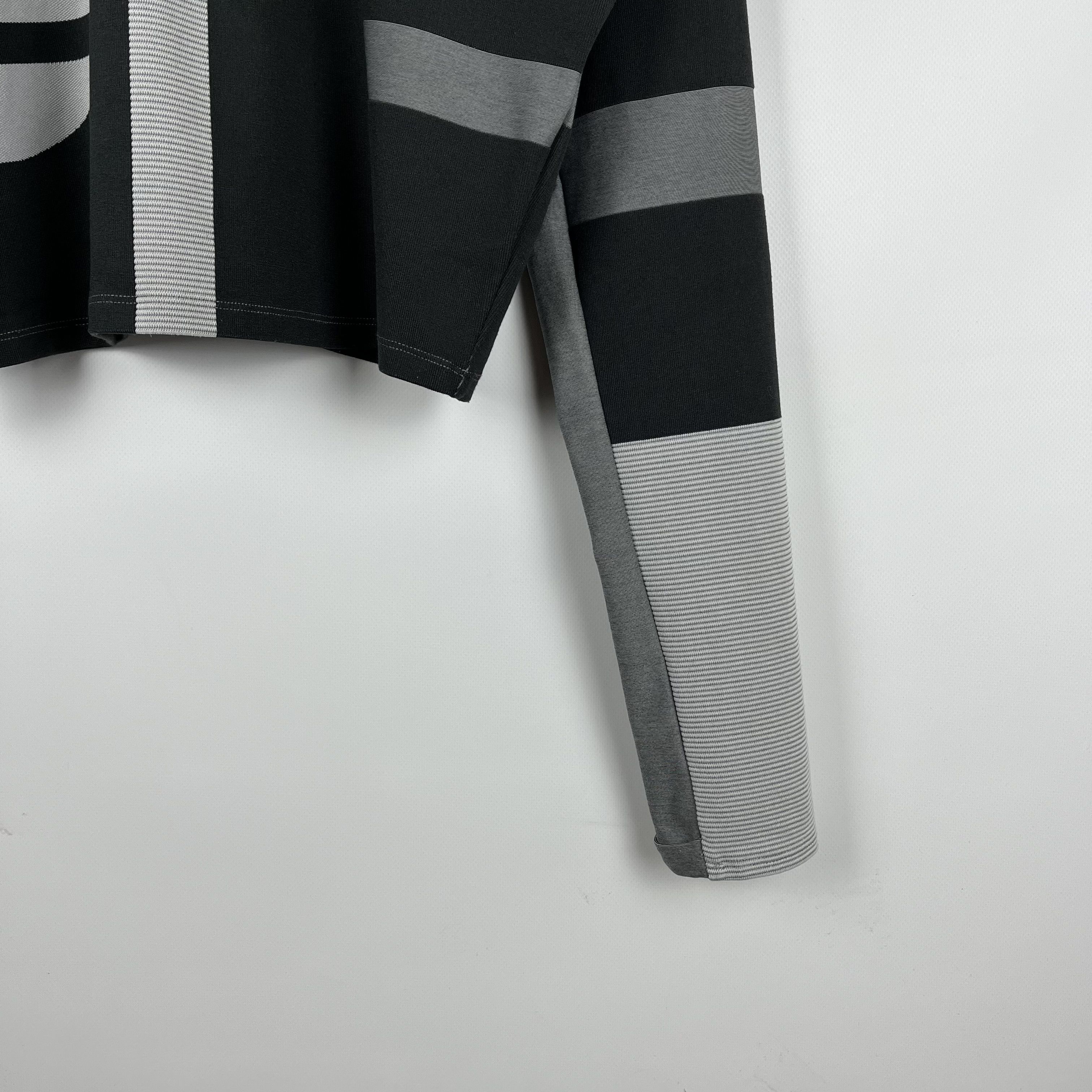 Nike × Off-White Nike X Off White Big Logo Easy Run Top Size XL / US 12-14 / IT 48-50 - 16 Thumbnail