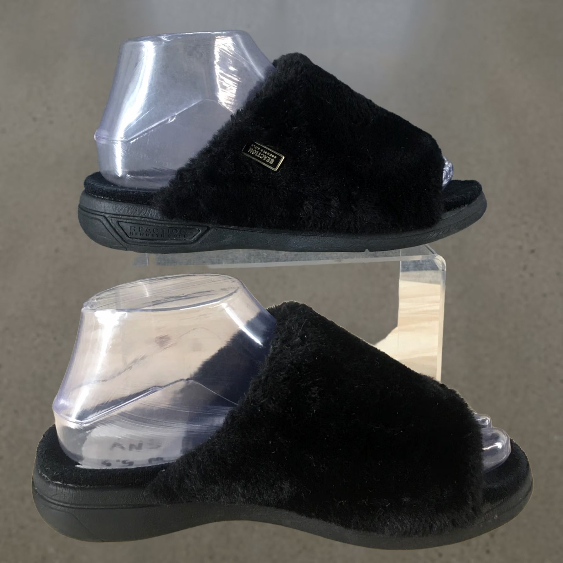 Kenneth Cole Kenneth Cole Reaction Sandals Womens 5.5 Slide Black Fur Slip On Open Toe Casual Size US 6 / IT 36 - 1 Thumbnail
