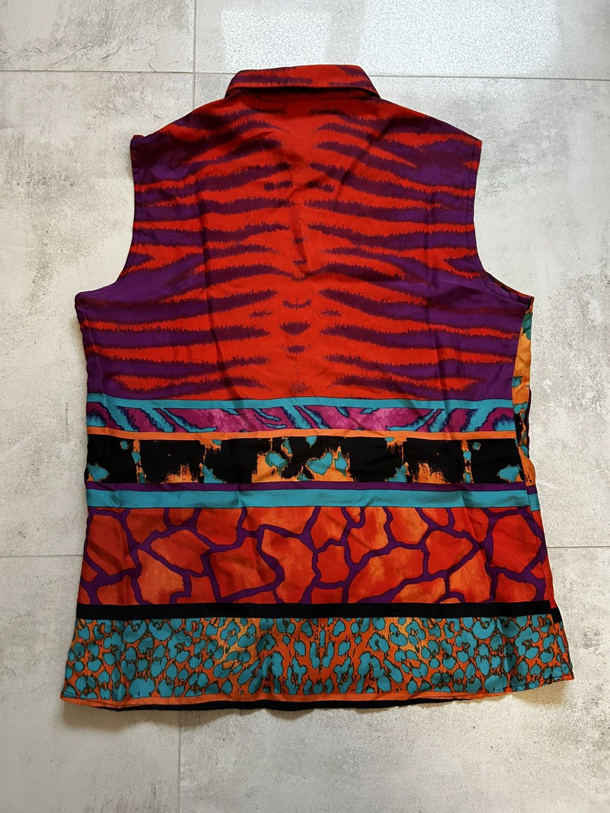 Versace Versace sleeveless Floral sex Silk Button Down Shirt Size US L / EU 52-54 / 3 - 6 Thumbnail