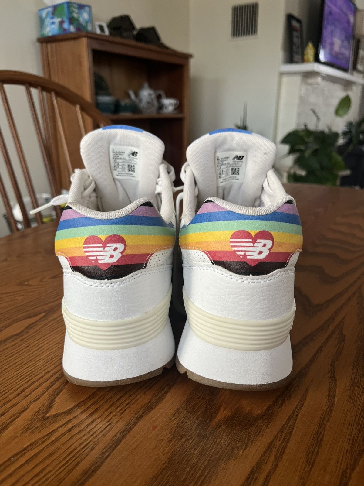 New Balance New Balance 574 Rainbow Size US 12 / EU 45 - 5 Thumbnail