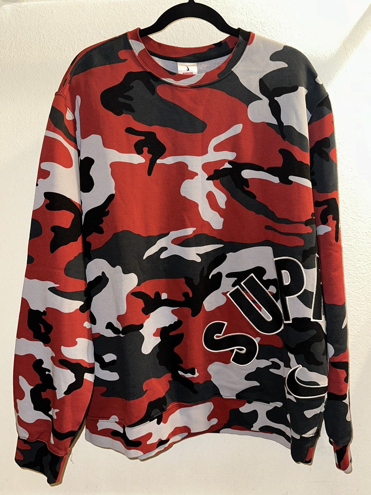 image of Supreme Nike Arc Crewneck Red Camo Ss22, Men's (Size XL)