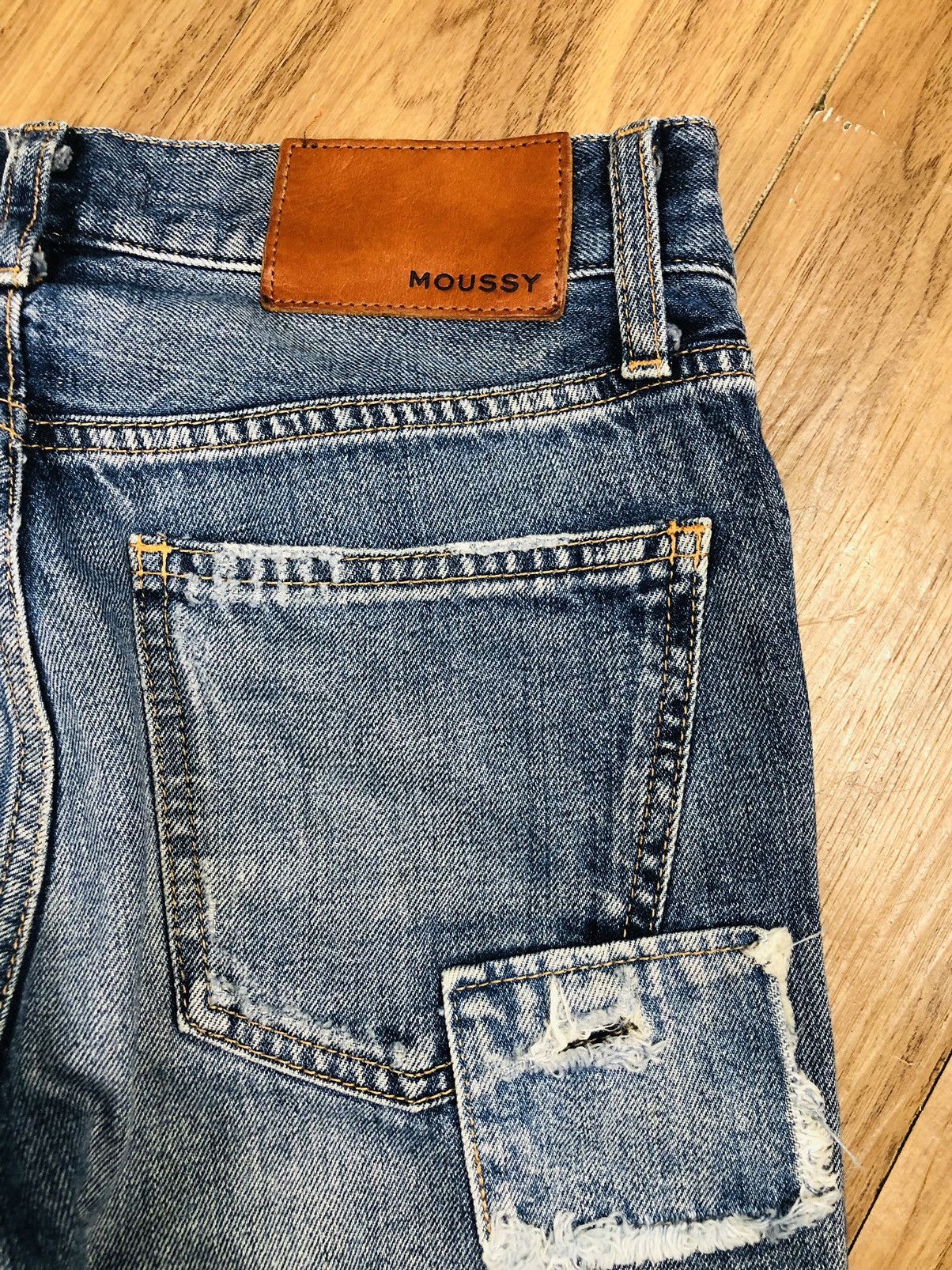 MOUSSY MOUSSY VINTAGE PATCHWORK DENIM (40) Size 25" / US 0 / IT 36 - 21 Thumbnail