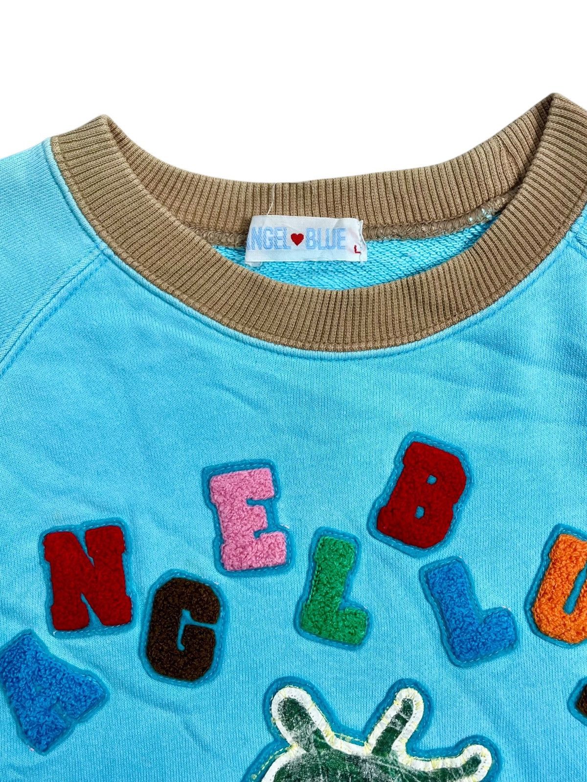 Angel Blue 2000s Angel Blue - Strawberry Guitar Patchwork Crewneck Size US M / EU 48-50 / 2 - 4 Thumbnail