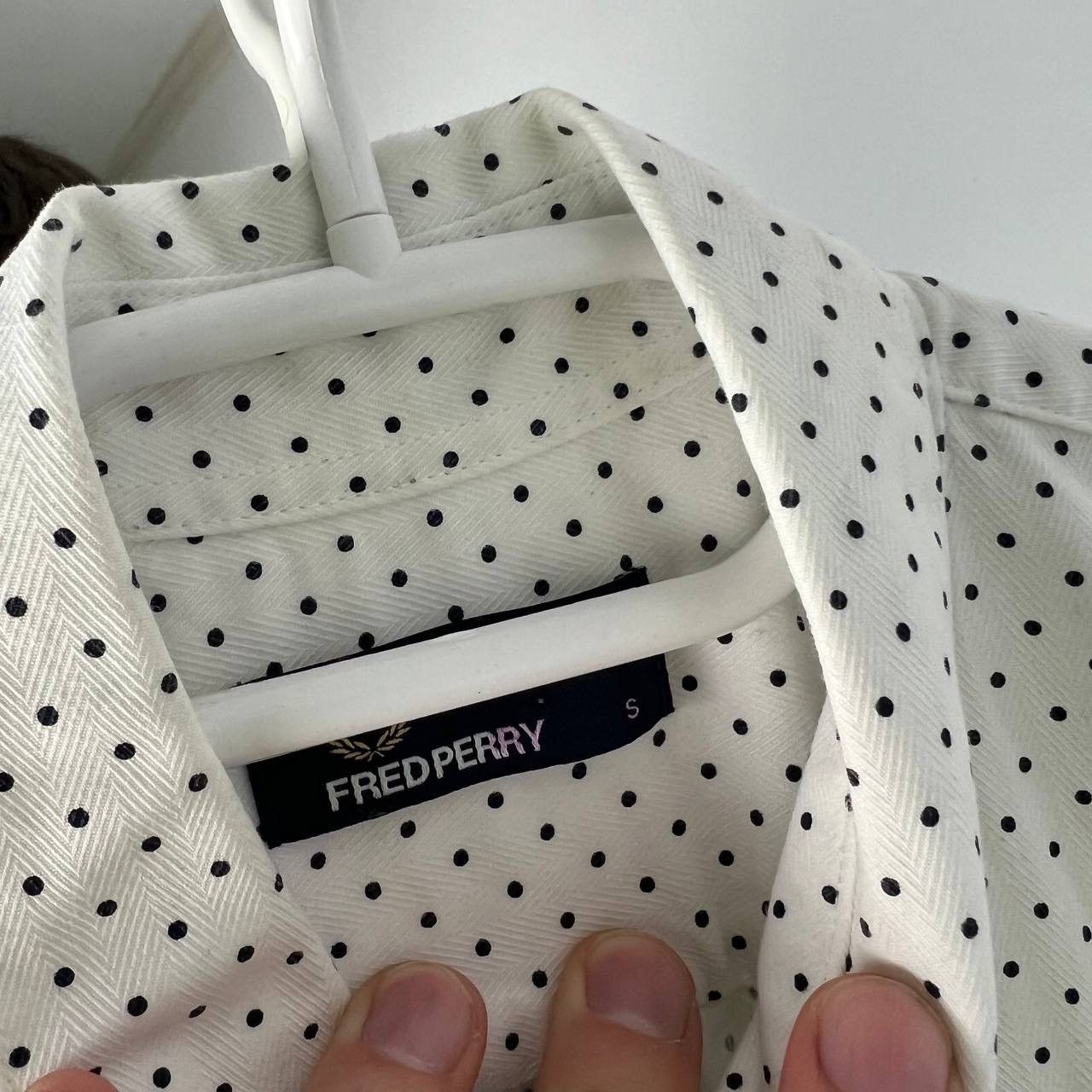 Fred Perry Vintage Y2K Fred Perry Dotted Button Up Shirt Size US S / EU 44-46 / 1 - 4 Thumbnail