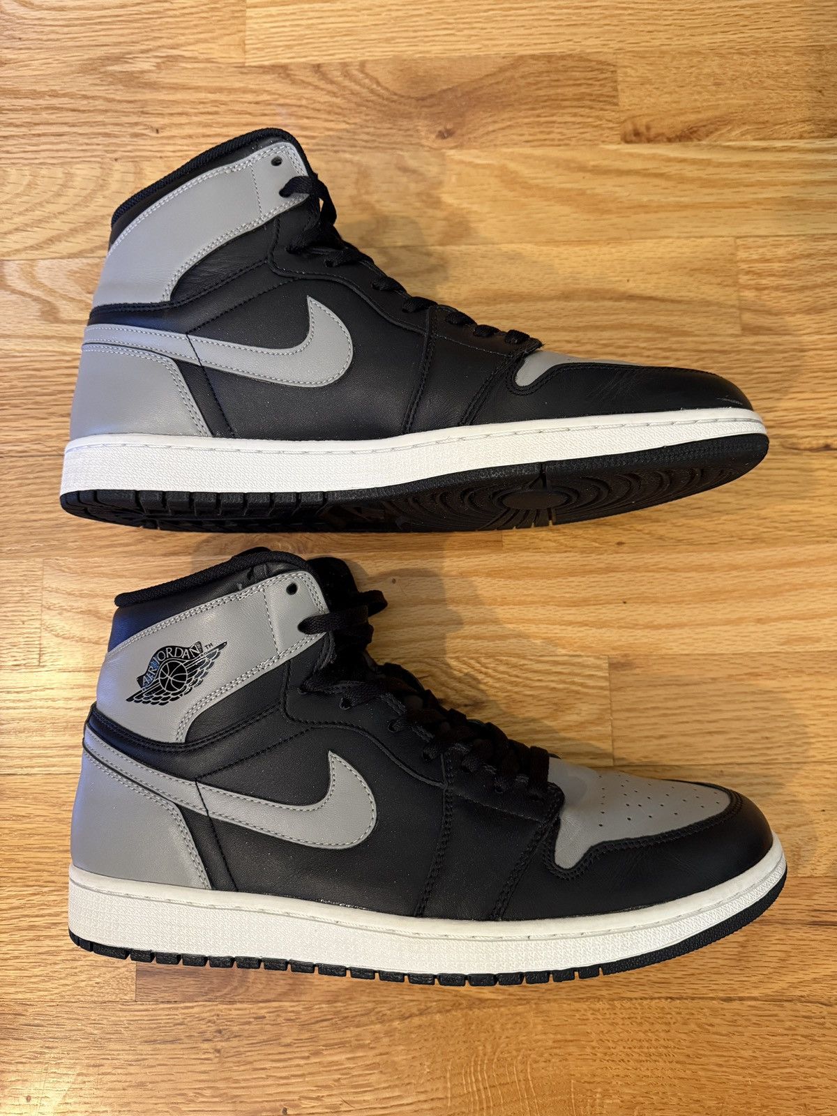 Jordan Brand × Nike Jordan 1 Retro High OG Shadow (2013 Release) Size US 13 / EU 46 - 2 Thumbnail