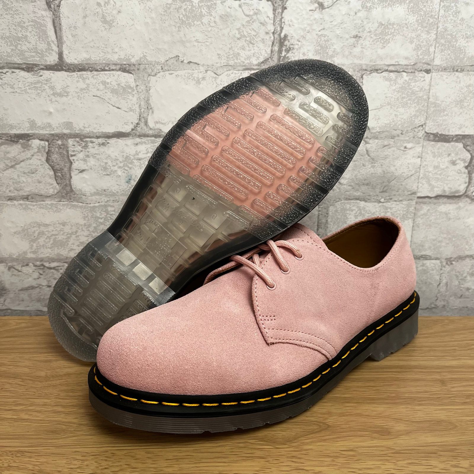 Dr. Martens Dr.Martens Oxfords Pink Suede Size US 10 / EU 43 - 1 Thumbnail