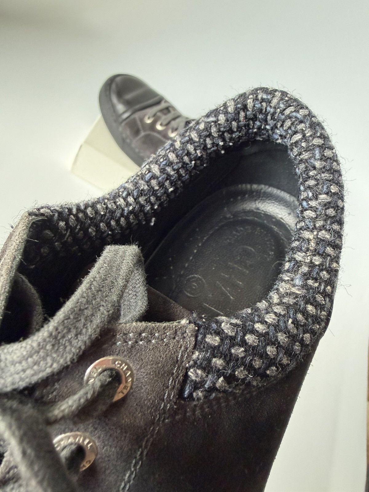 Chanel CHANEL Gray Black Suede Tweed Low Top Lace Up Sneaker Shoes Size US 7 / IT 37 - 14 Thumbnail
