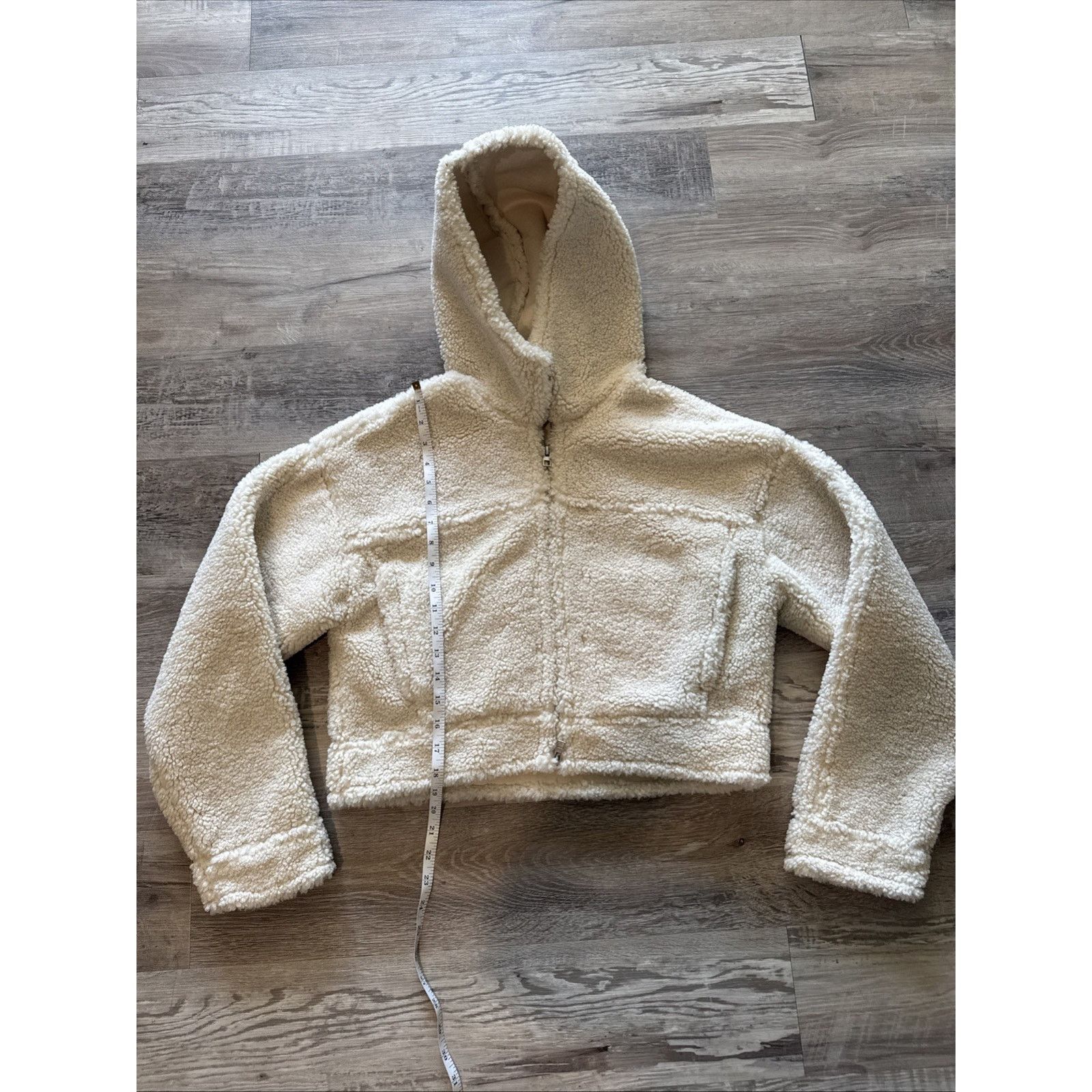 Zara Zara Size XS Zara Women's Plush Cream Teddy Jacket Size XS / US 0-2 / IT 36-38 - 1 Thumbnail