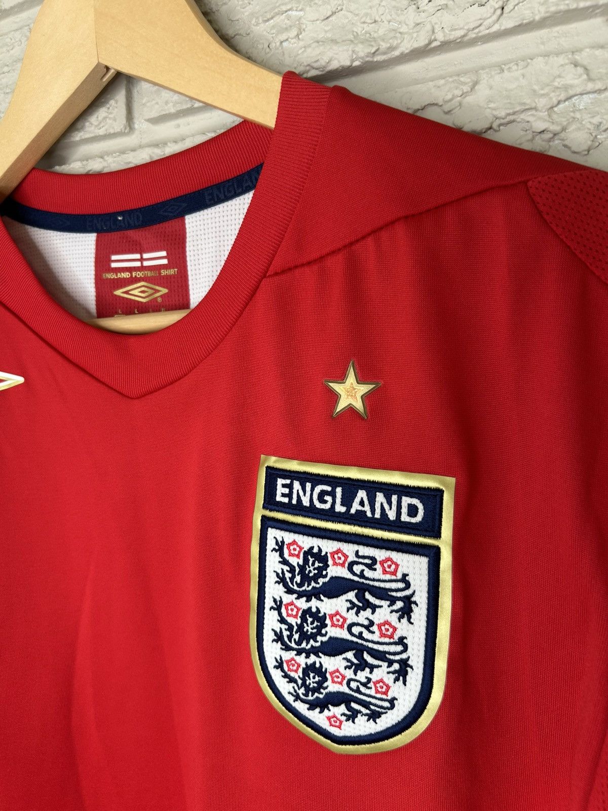 Umbro Vintage Umbro England 2006 Away Jersey Size US L / EU 52-54 / 3 - 4 Thumbnail