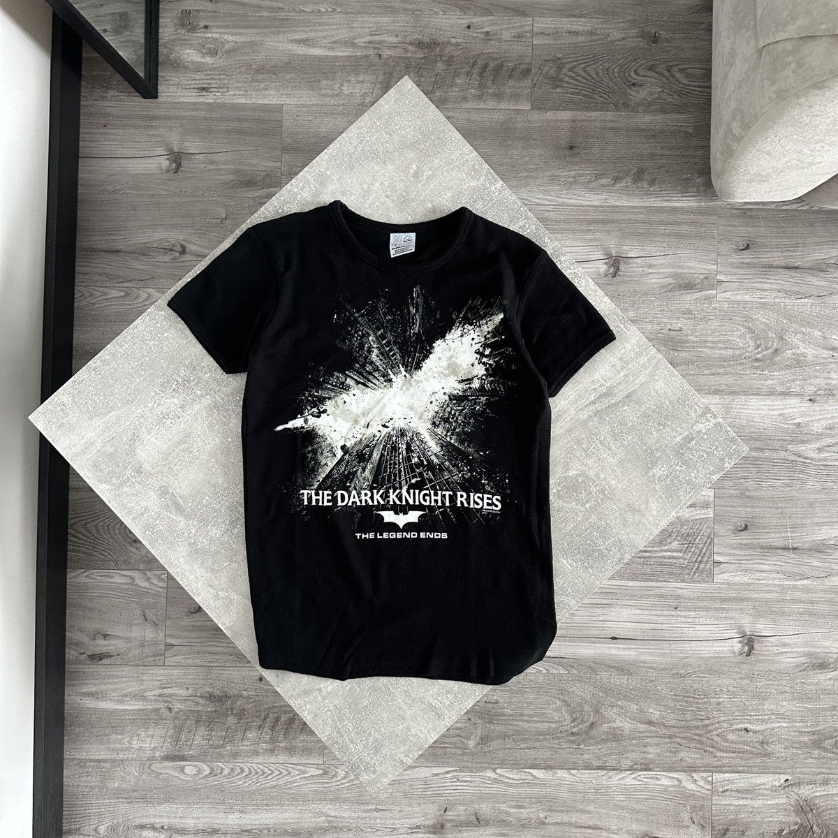 Vintage Vintage 00s The Dark Knight Rises Batman DC comics tee y2k Size US M / EU 48-50 / 2 - 1 Thumbnail