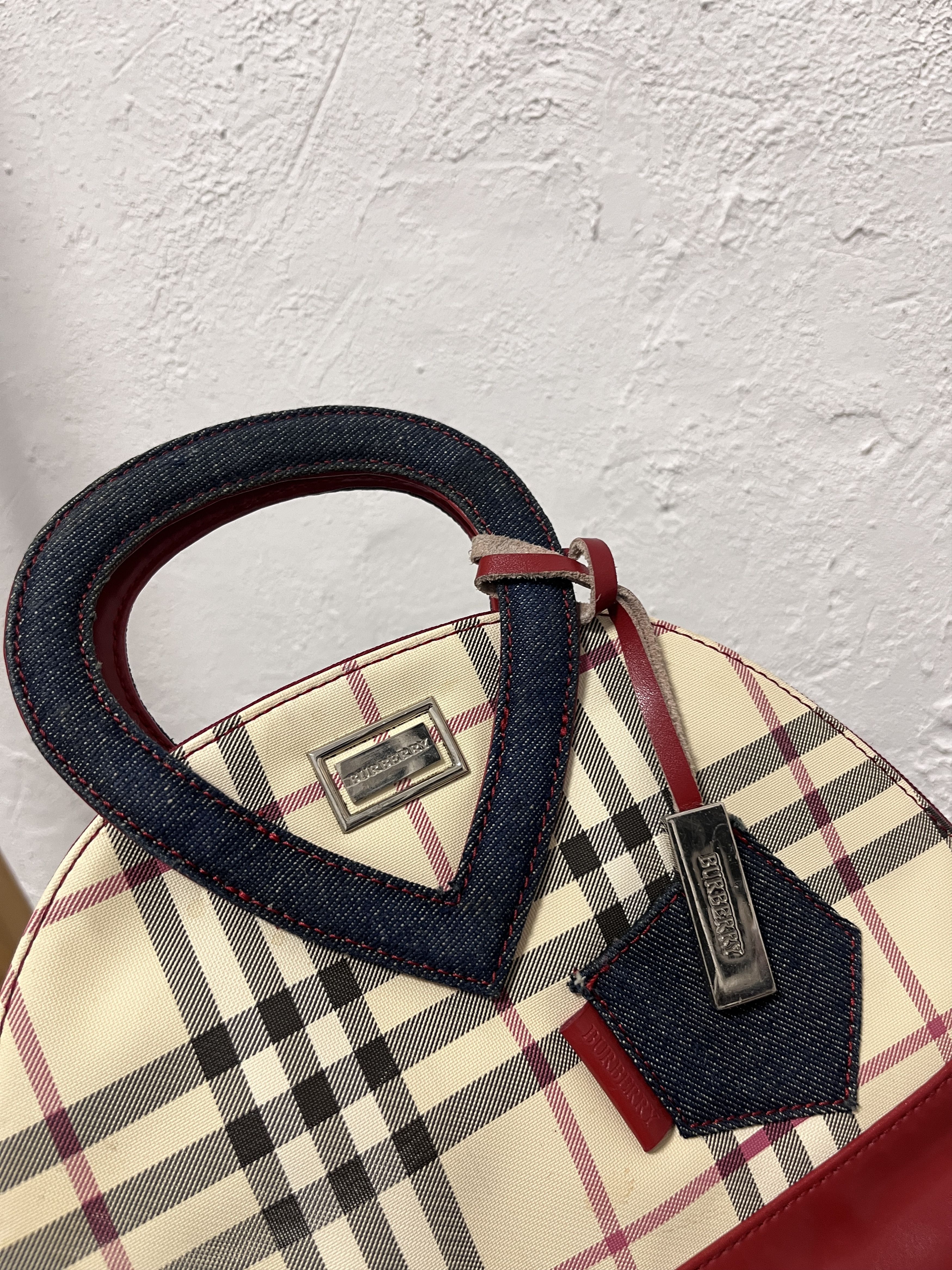 Burberry × Vintage 1990s BURBERRY's CUTE MONOGRAM RARE BAG - 6139 Size ONE SIZE - 3 Thumbnail