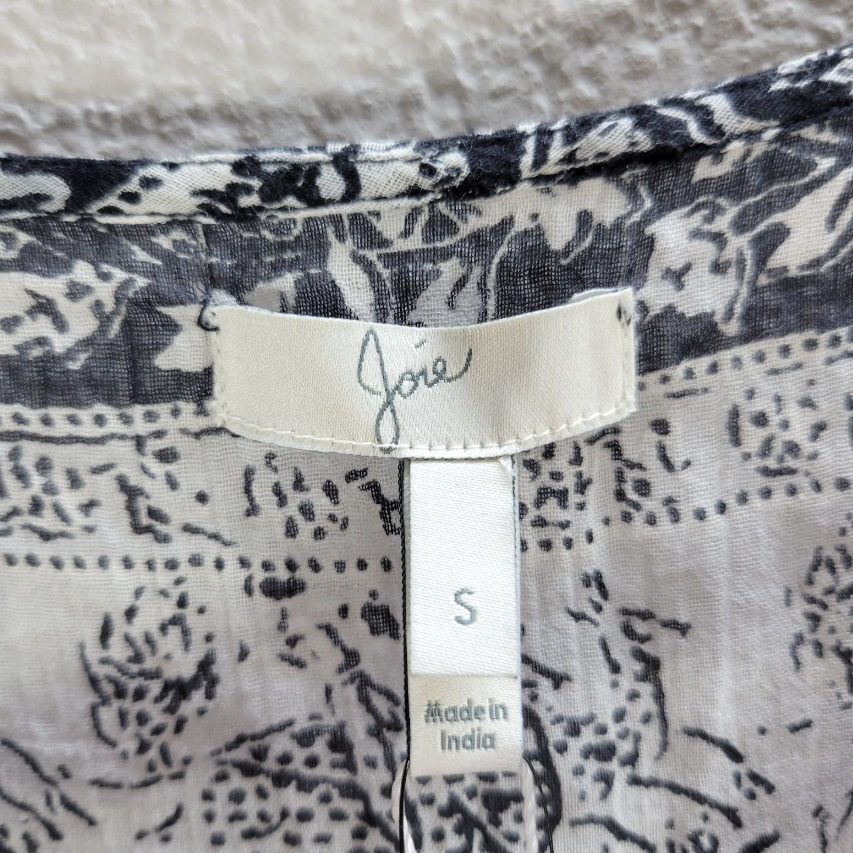 Joie VINTAGE Joie Dress Shirt? Size S / US 4 / IT 40 - 3 Thumbnail