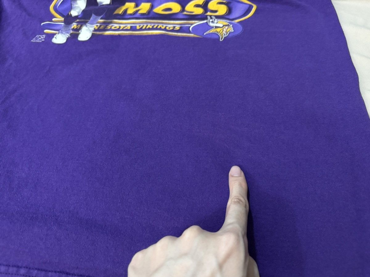 NFL Vintage 90s NFL Minnesota Vikings Randy Moss Tee Tom Brady Size US L / EU 52-54 / 3 - 6 Thumbnail
