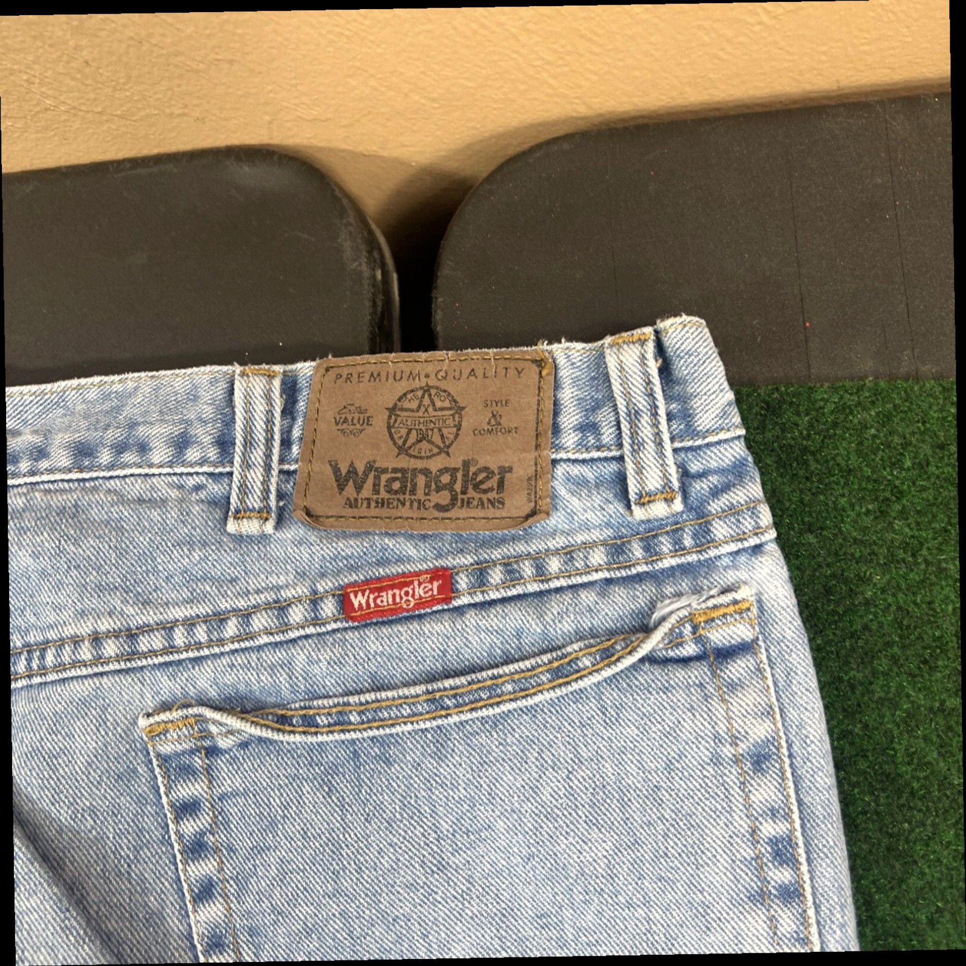 Wrangler Wrangler Mens Jeans 40X32 Blue Premium Quality Straight Relaxed Fit Size US 40 / EU 56 - 3 Thumbnail