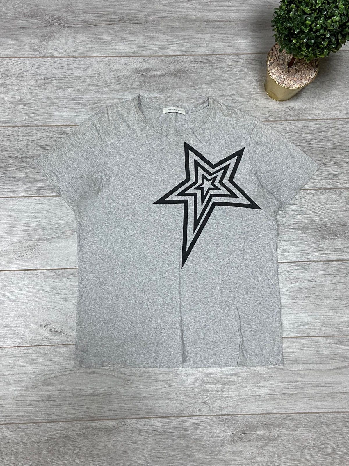 Balmain Pierre Balmain Etoile big star vintage t-shirt Size US M / EU 48-50 / 2 - 1 Thumbnail