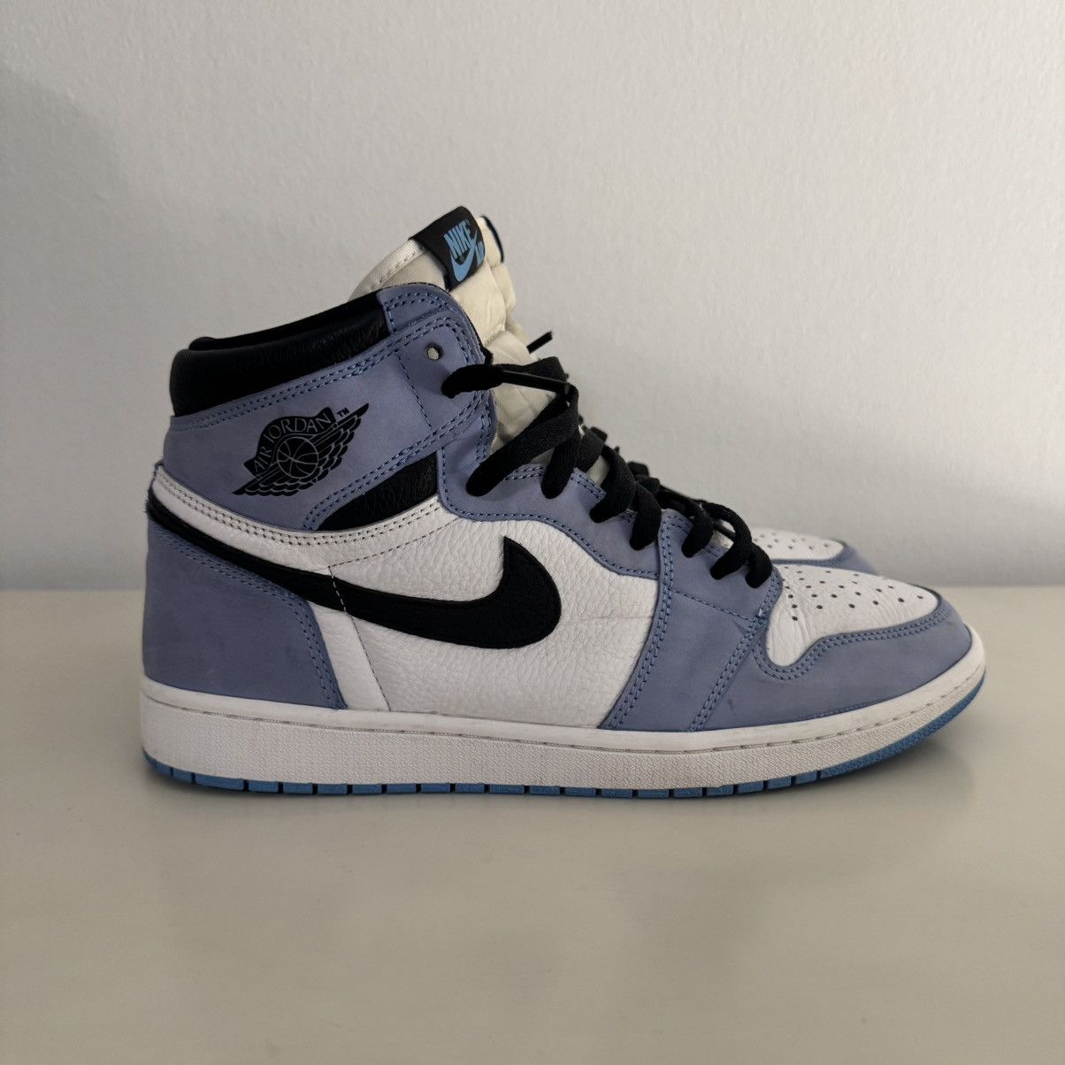 A1 Jordan Retro University Blue