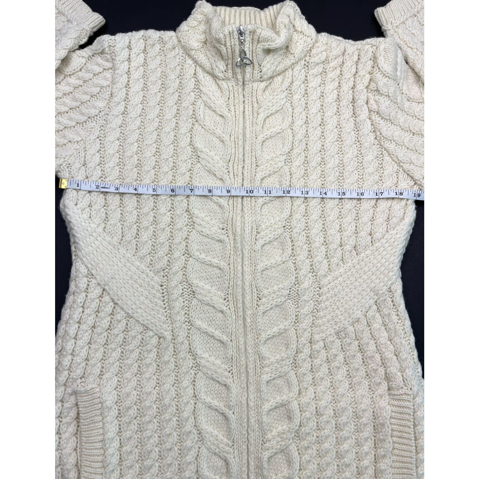 Vintage VINTAGE Aran Crafts Merino Wool Cable Knit Cardigan Sweater Womens M Ivory Size M / US 6-8 / IT 42-44 - 4 Thumbnail