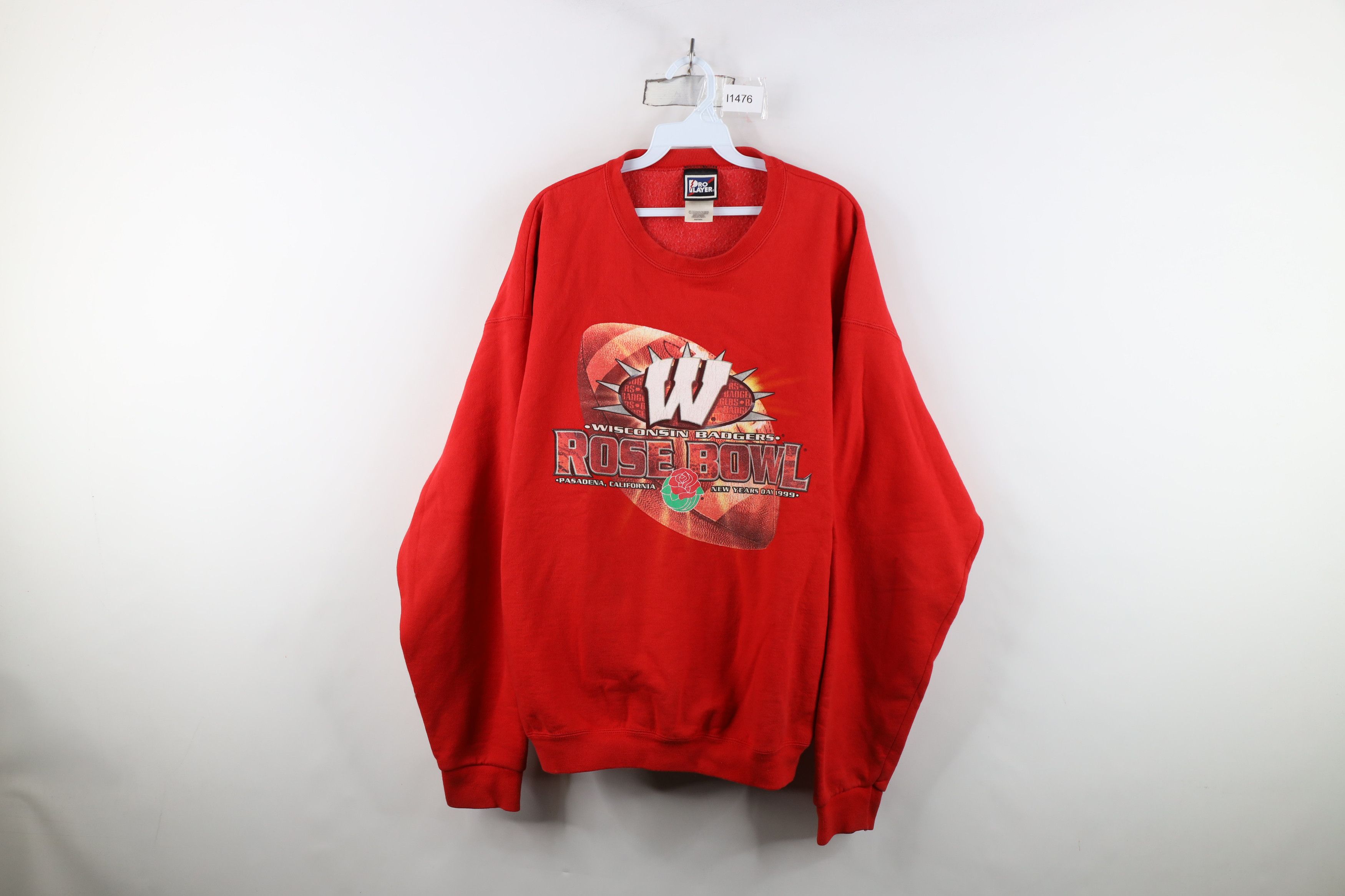 Vintage Vintage 90s Bowl University of Wisconsin Football Sweatshirt Size US XL / EU 56 / 4 - 1 Thumbnail