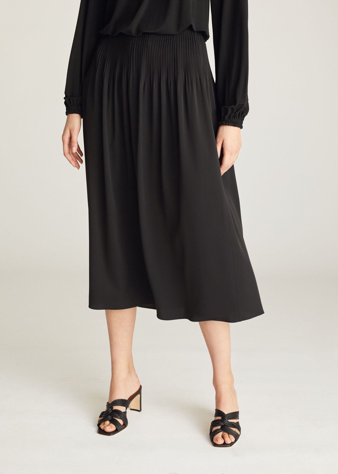 Loro Piana o1srvl11e0424 Skirt in Black Size 30" / US 8 / IT 44 - 4 Thumbnail