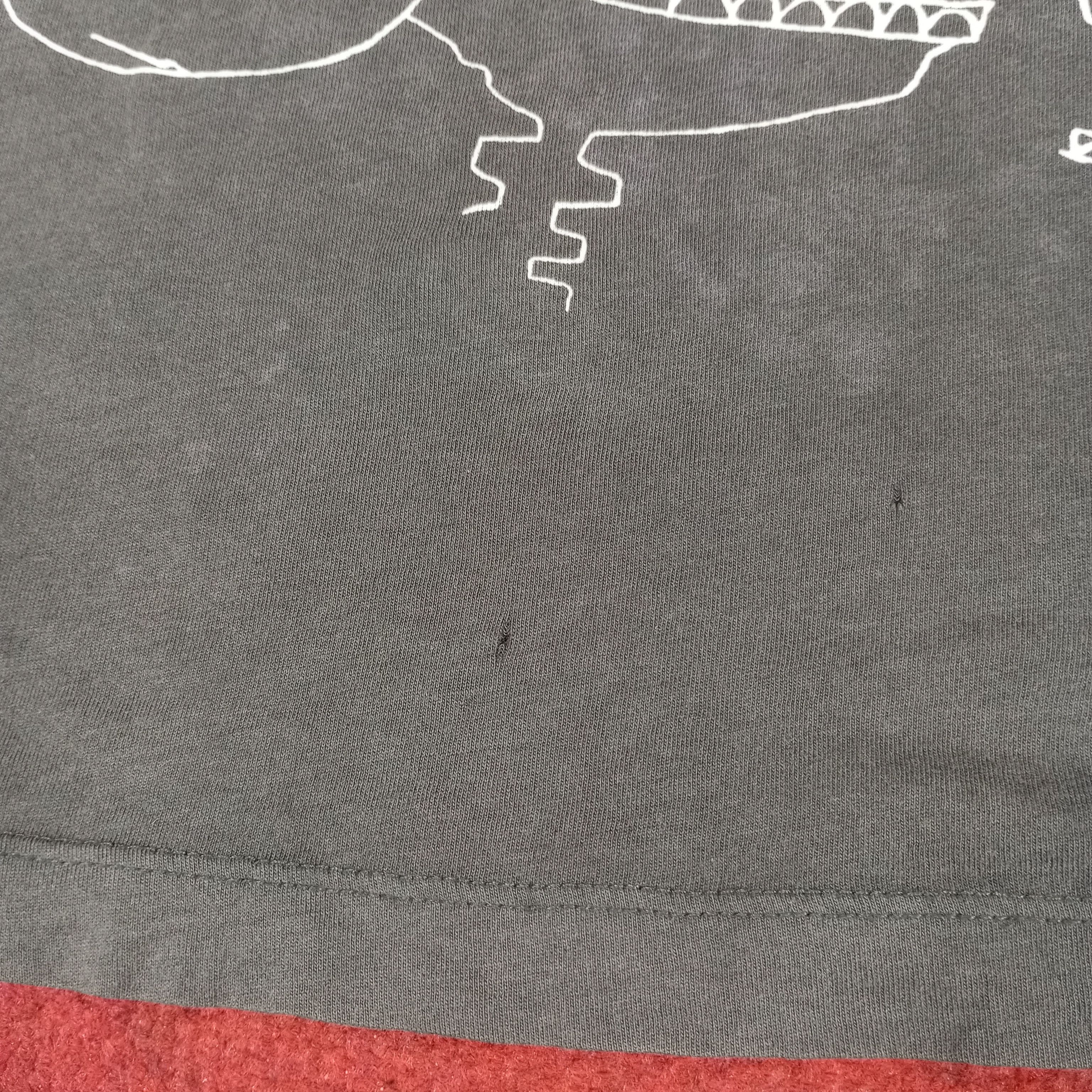 Marc by Marc Jacobs × Vintage Marc By Marc Jacobs Skulls Art Design Style Tshirt Size US M / EU 48-50 / 2 - 13 Thumbnail