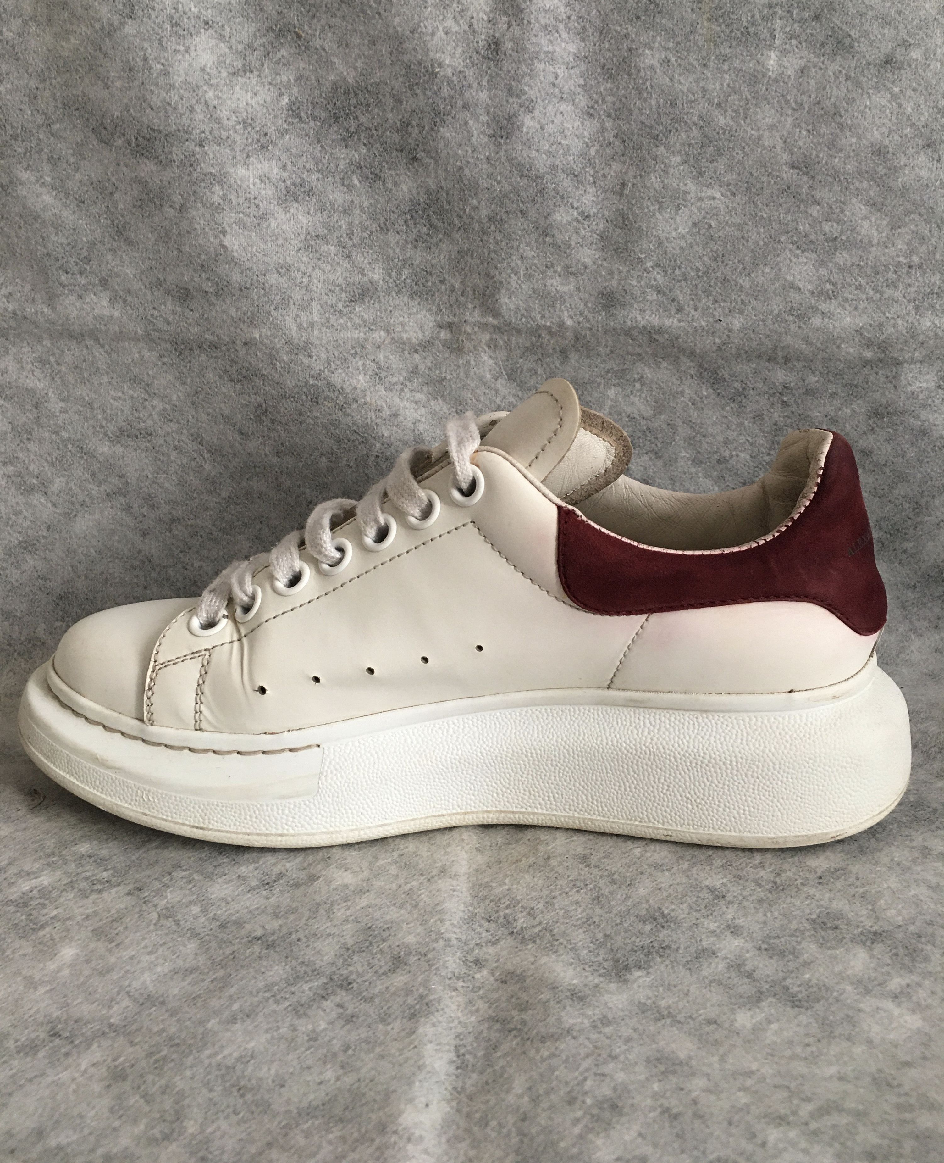 Alexander McQueen Alexander McQueen Oversized Leather Sneakers EU 37 Size US 7 / IT 37 - 7 Thumbnail