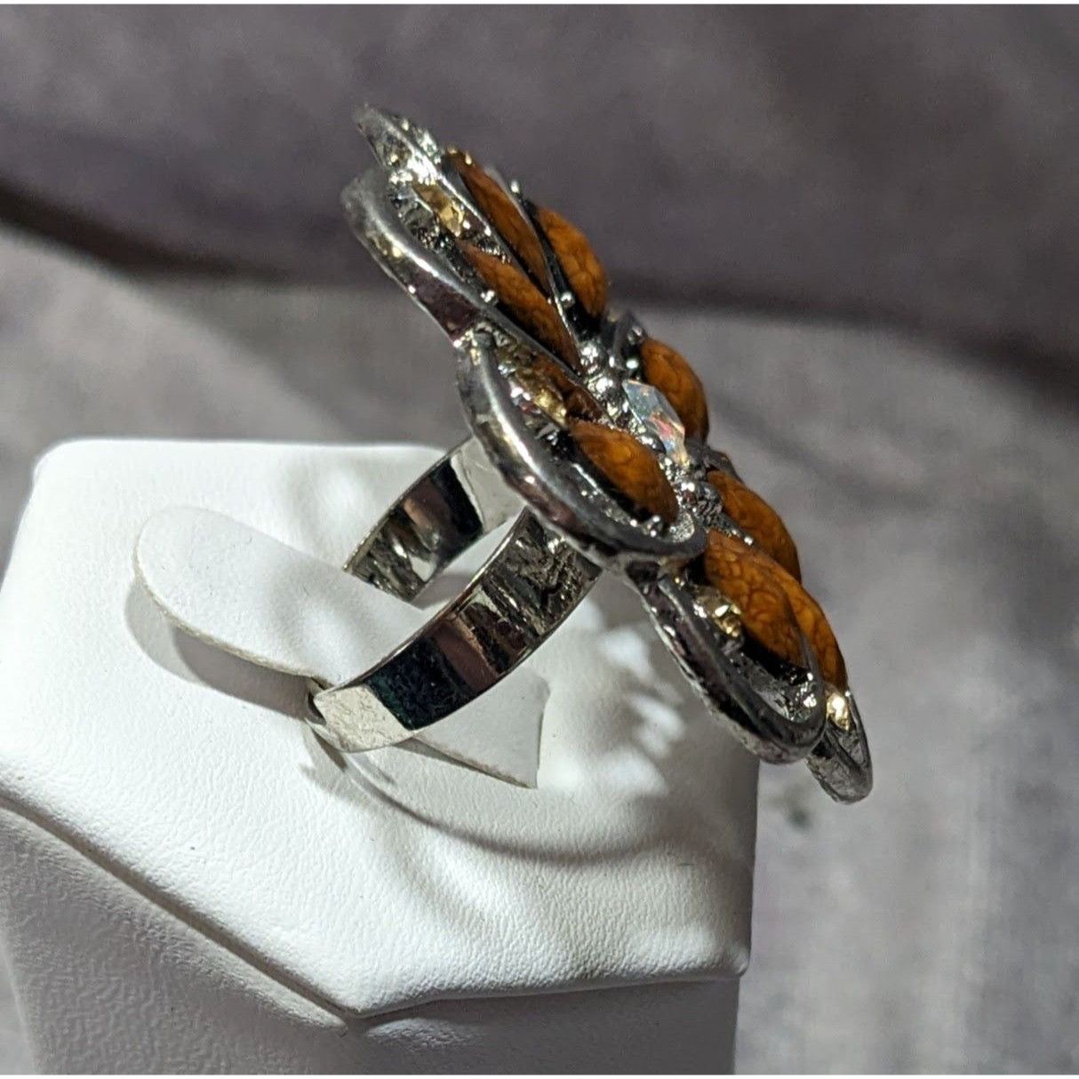 Other Fairycore Glam Brown And Silver Tone Rhinestone Flower Ring Size ONE SIZE - 6 Thumbnail