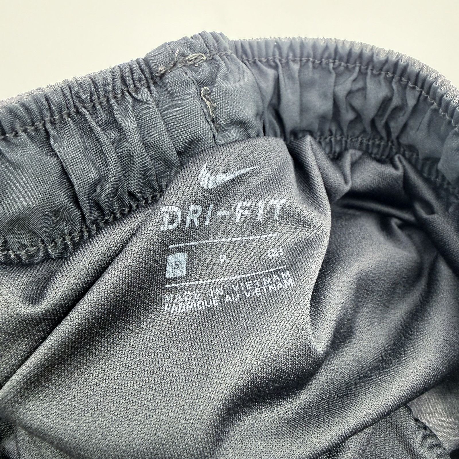 Nike Nike Dri-Fit Gray/Black Lined Briefed Athletic Shorts Women' Size 27" / US 4 / IT 40 - 4 Thumbnail