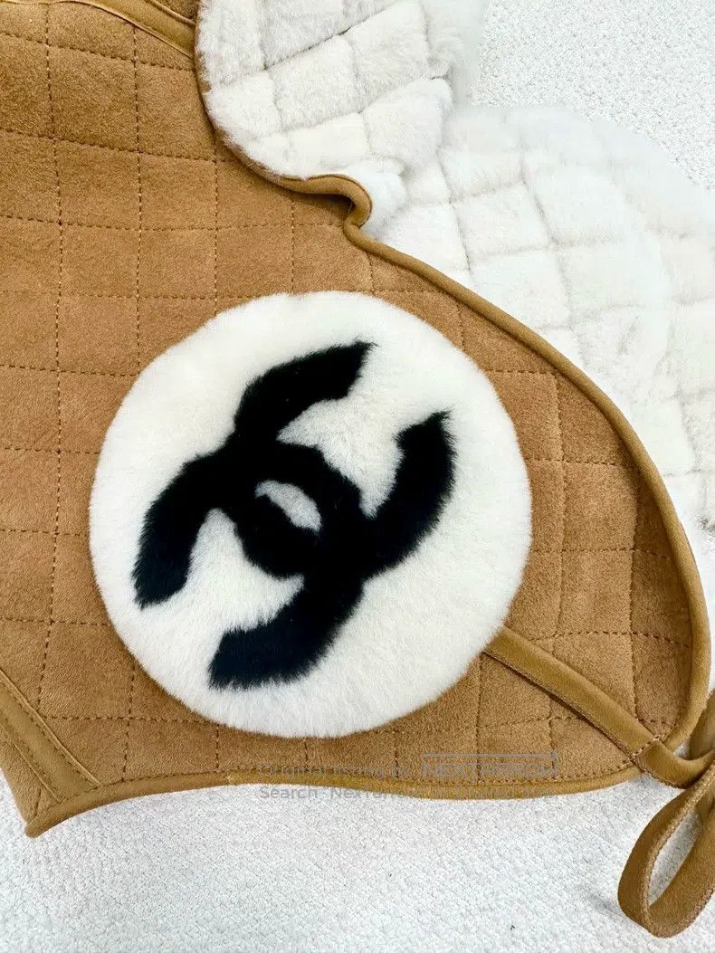 Chanel Chanel Brown suede helmet Size ONE SIZE - 3 Thumbnail