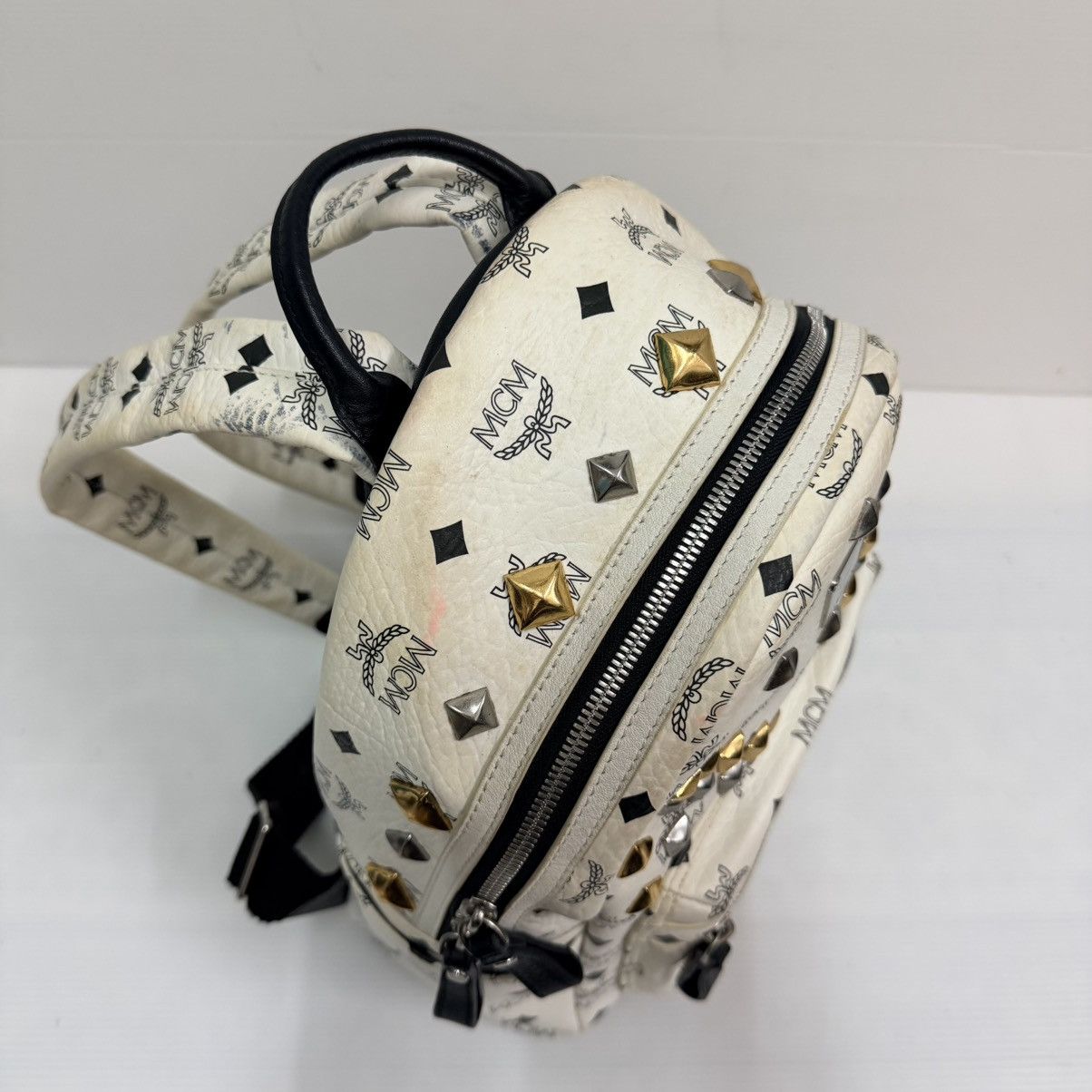 MCM MCM White Stuck Medium Backpack Size ONE SIZE - 3 Thumbnail