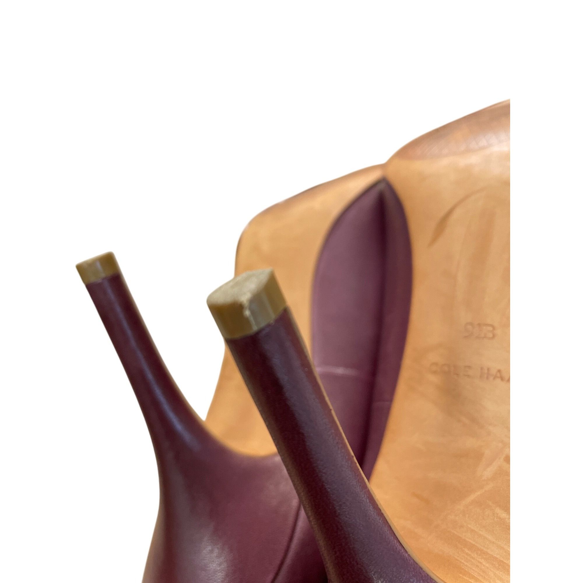 Cole Haan Cole Haan Womens Burgundy Leather Suede 4" Heels Size 9. 5B Size US 9.5 / IT 39.5 - 8 Thumbnail