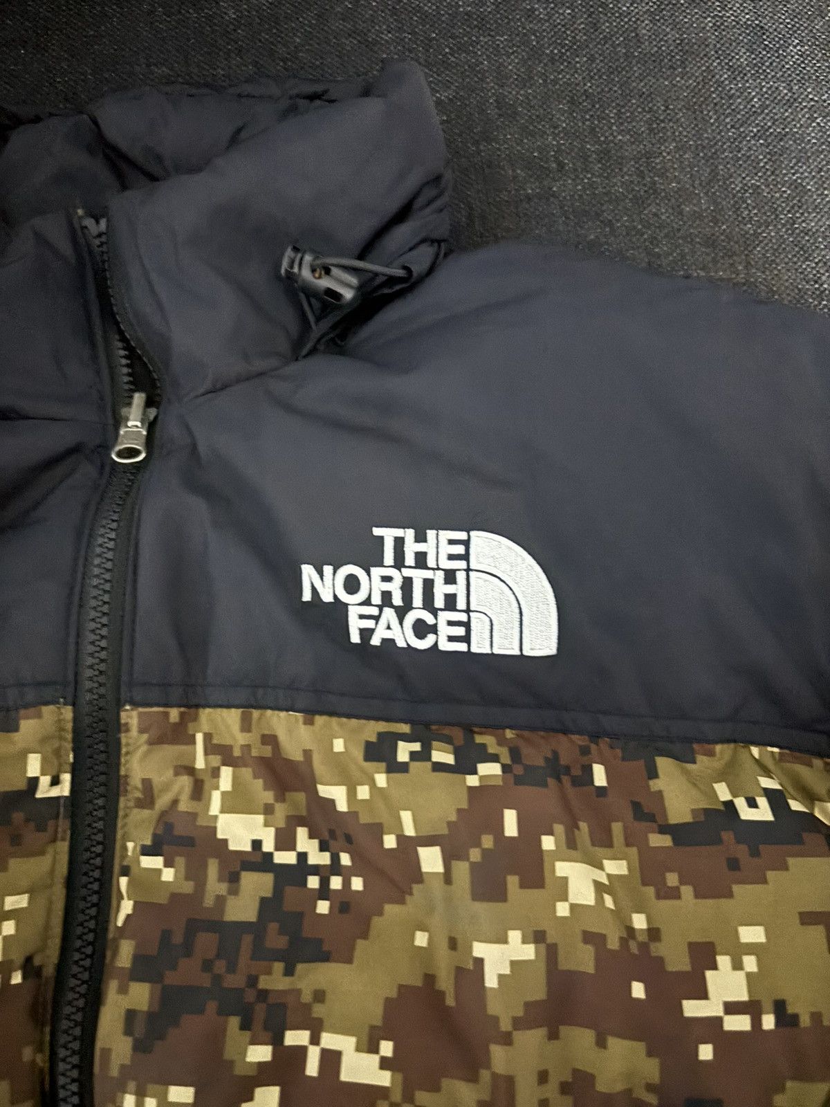 The North Face The North Face 1996 Nuptse burnt olive green ux digi camo Size US L / EU 52-54 / 3 - 2 Thumbnail