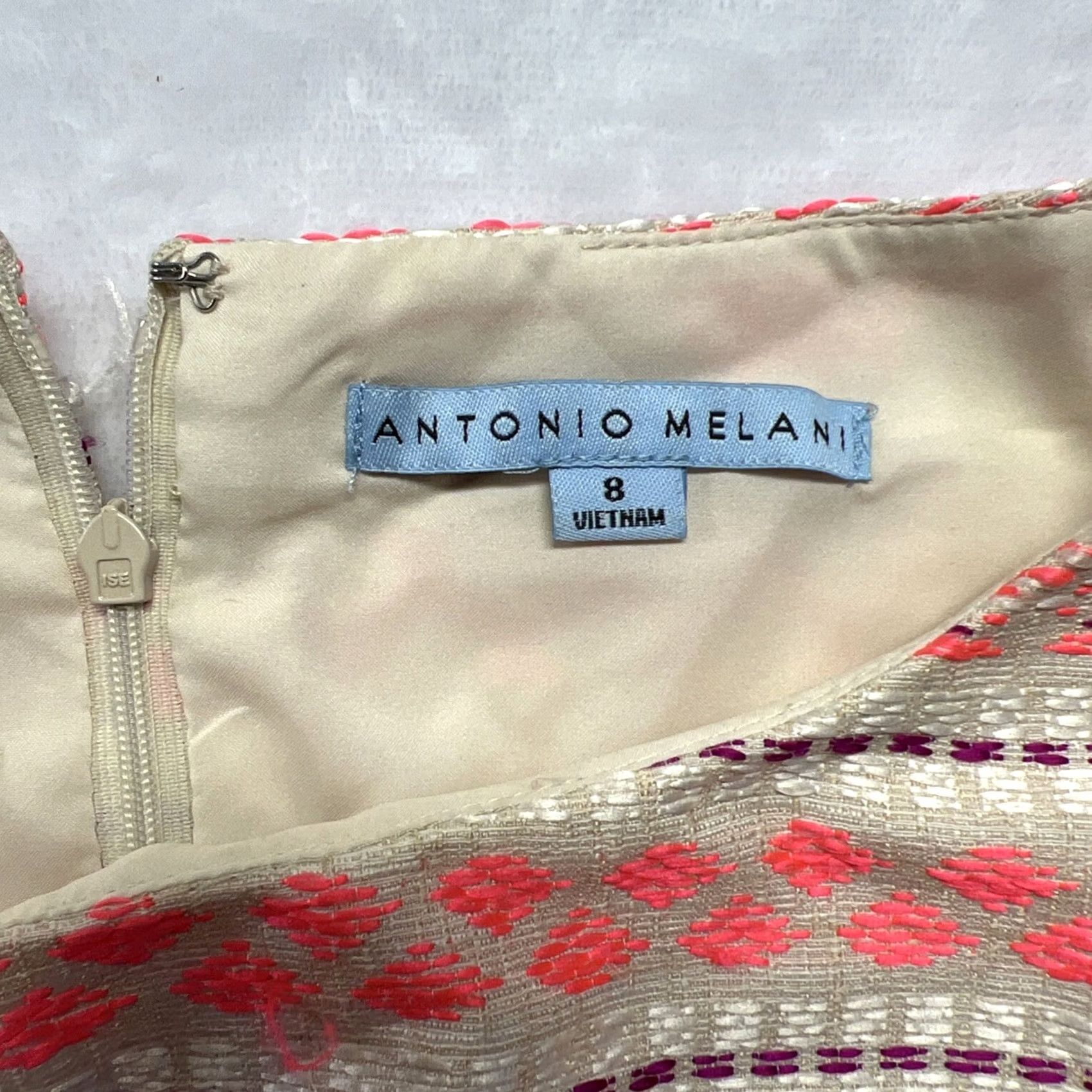 Vintage Antonio Melani Dress Sheath Sleeveless Pink Cream Jacquard Textured Knee Length Crew Neck Zip Back Lined Womens 8 Size M / US 6-8 / IT 42-44 - 3 Thumbnail