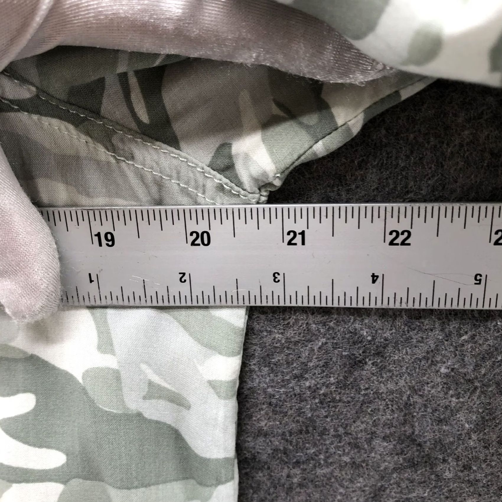 Vintage Beach Lunch Lounge Womens M Green Camo Print Button Down Shirt Long Sleeve Rayon Size M / US 6-8 / IT 42-44 - 7 Thumbnail