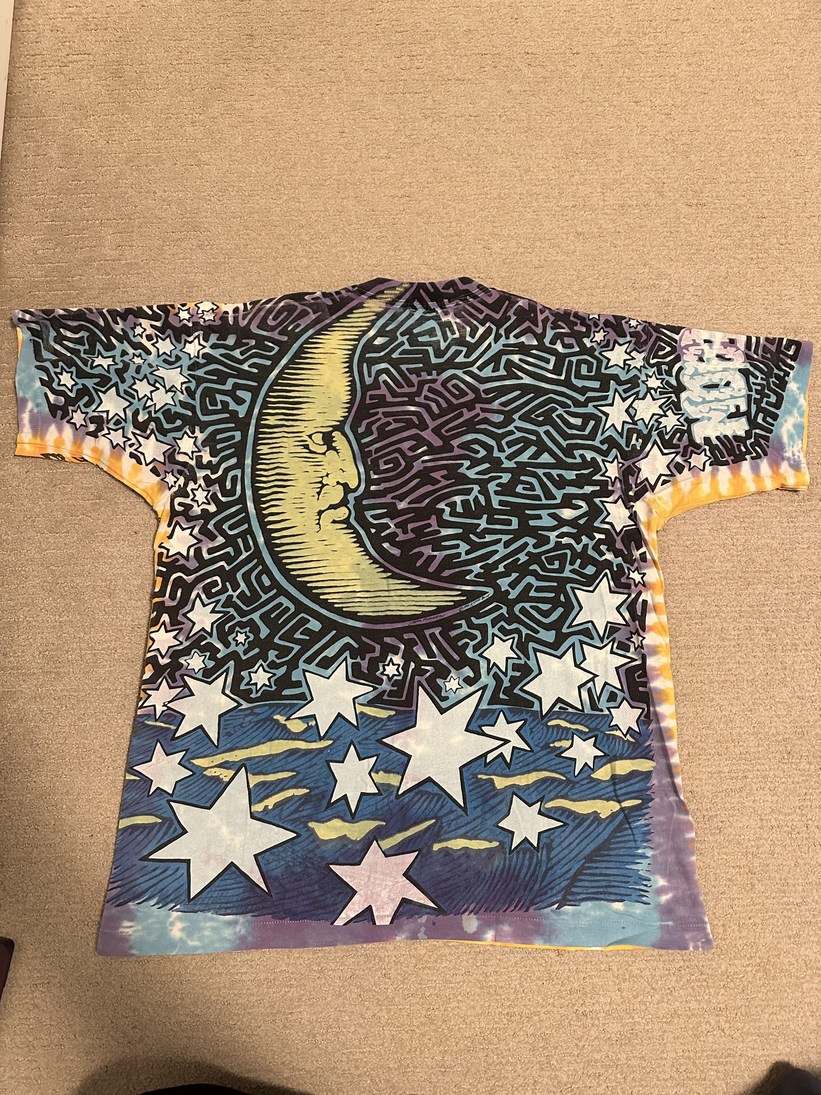 Vintage Vintage 1992 Liquid Blue Sun And Moon Tee T-Shirt Size US XL / EU 56 / 4 - 3 Thumbnail