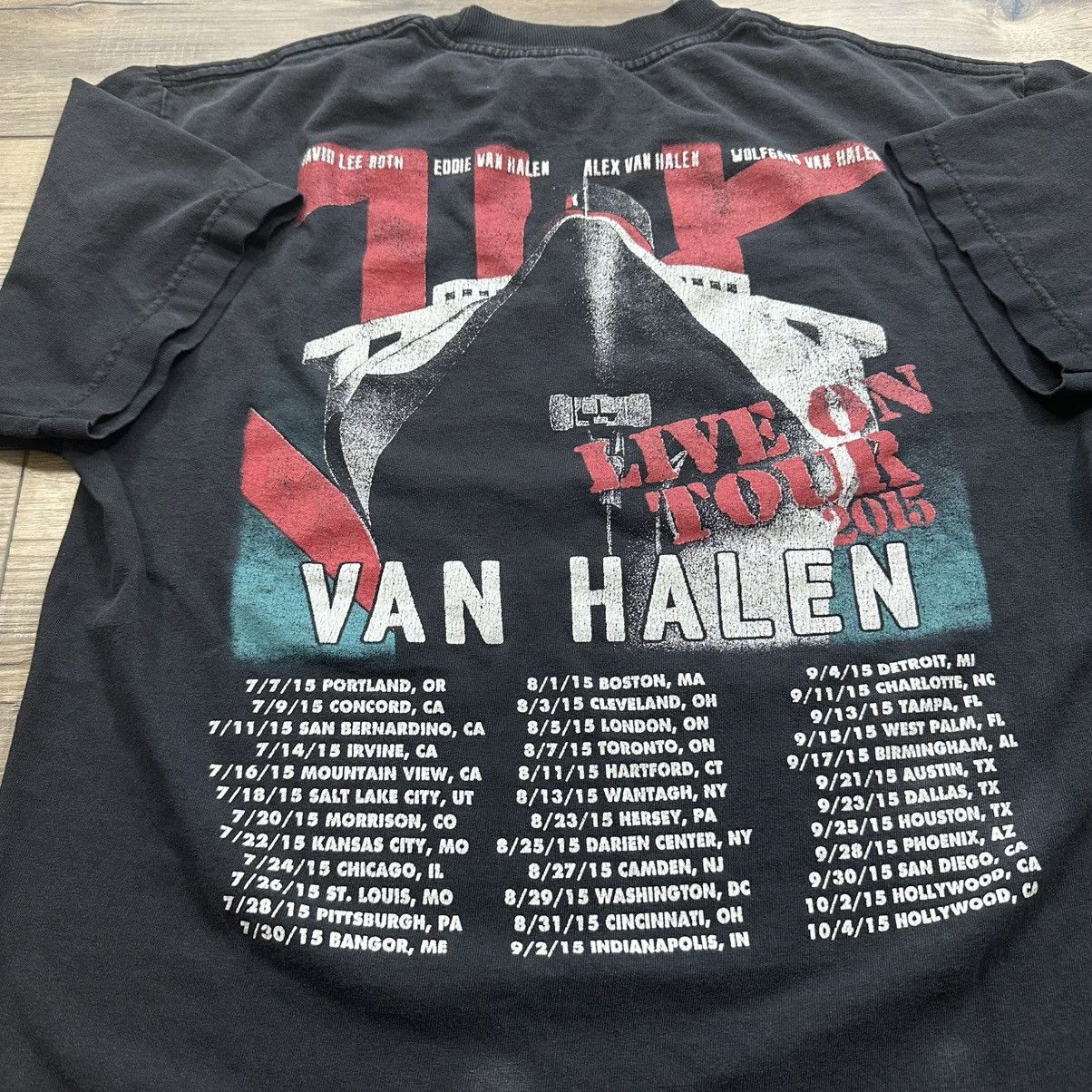 Other Van Halen Live on Tour 2015 Graphic Band Tee Size US M / EU 48-50 / 2 - 8 Thumbnail
