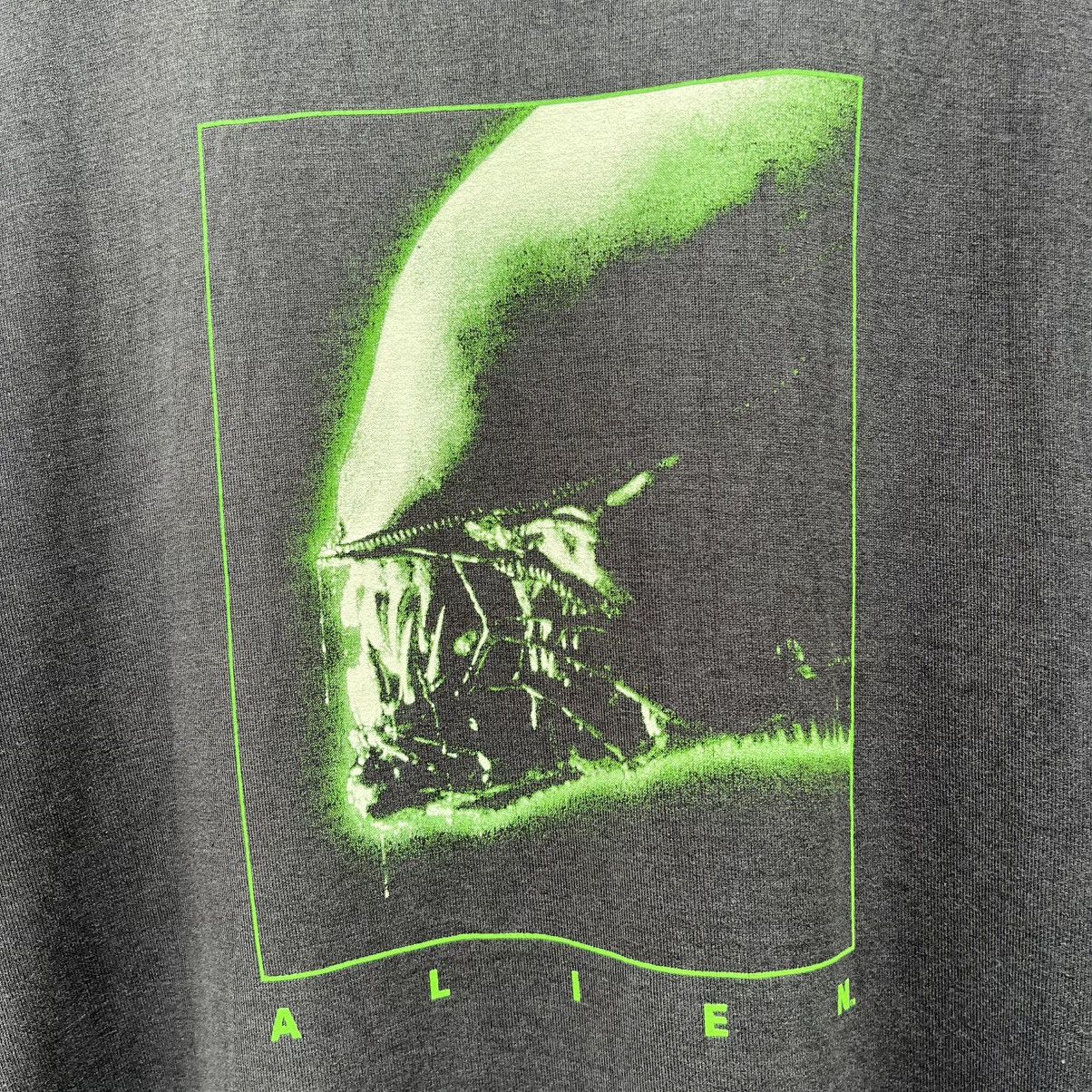 Vintage Thrashed Faded Vintage Y2k Alien Movie Tee Size US L / EU 52-54 / 3 - 3 Thumbnail