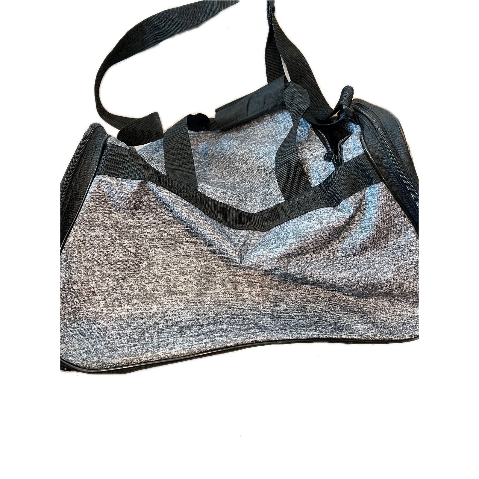 Adidas Adidas Defender Small 20"x12"x8" Black Duffel Gym Bag Size ONE SIZE - 2 Thumbnail