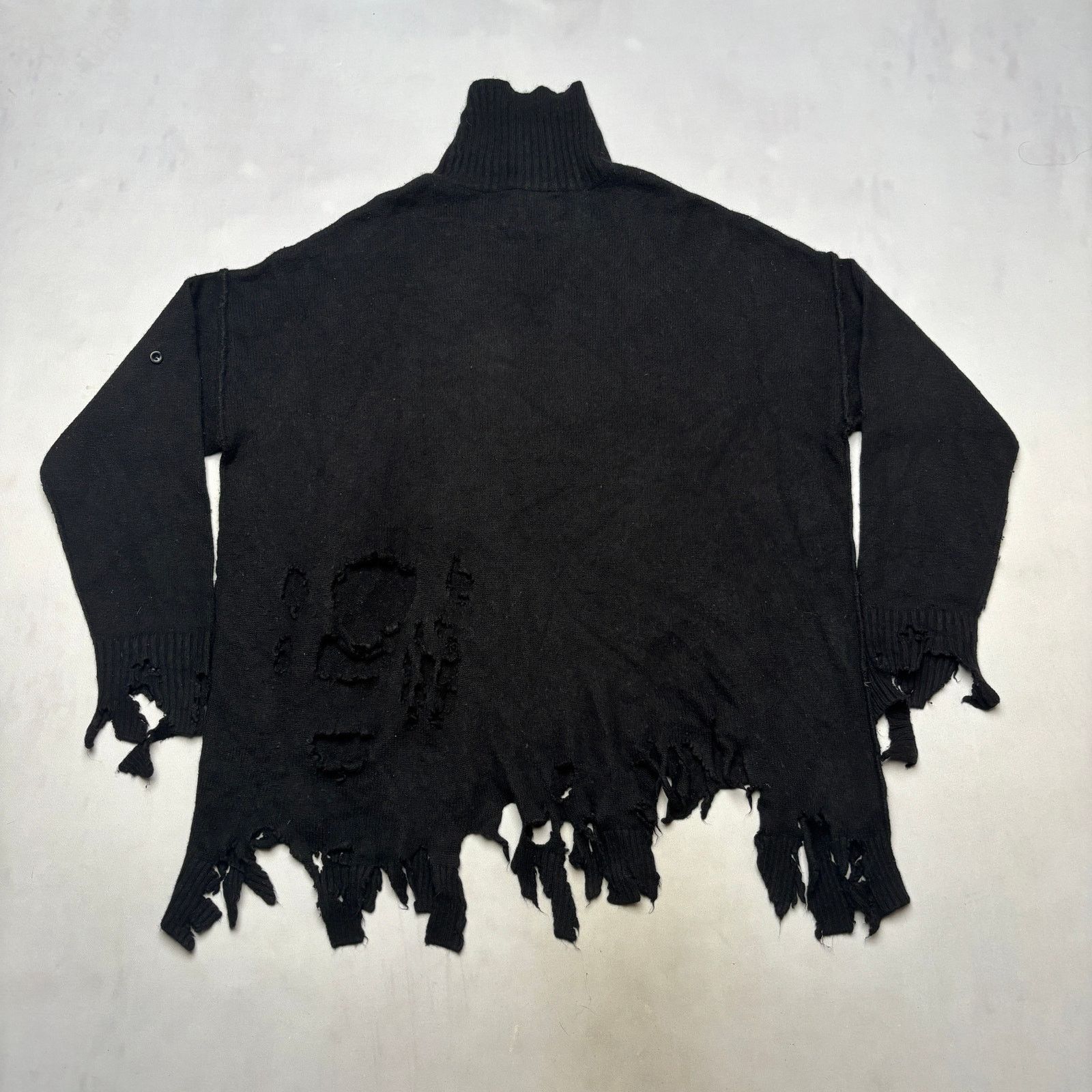 C2H4 C2H4 Distressed Turtleneck Sweater Men's Medium Avant Garde Size US M / EU 48-50 / 2 - 3 Thumbnail