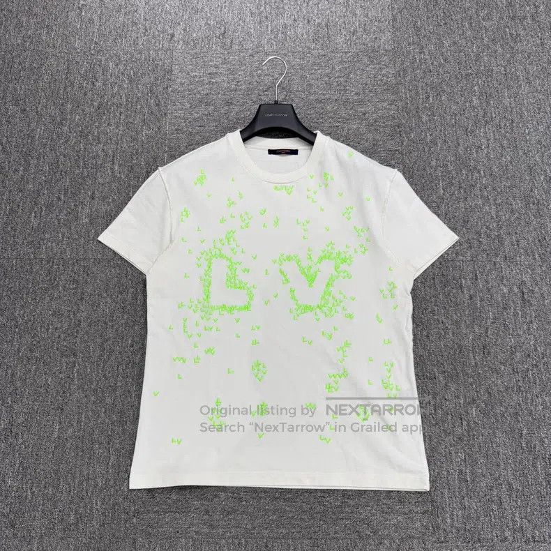 Louis Vuitton Louis Vuitton Airplane embroidered short sleeve Size US S / EU 44-46 / 1 - 1 Thumbnail