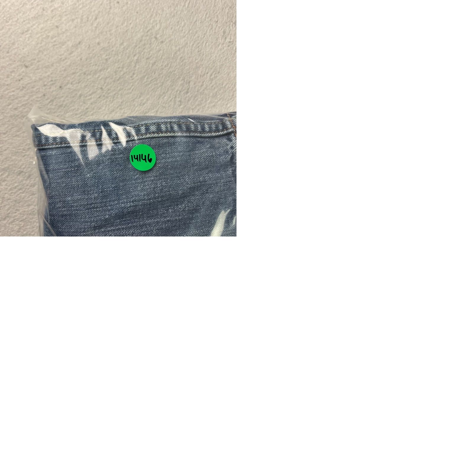 Levi's VINTAGE Levi's Jeans Mens 38x32 Blue 569 Loose Straight Denim Y2K Regular Inseam 30 Mens Jeans Brown Logo Size US 38 / EU 54 - 9 Thumbnail