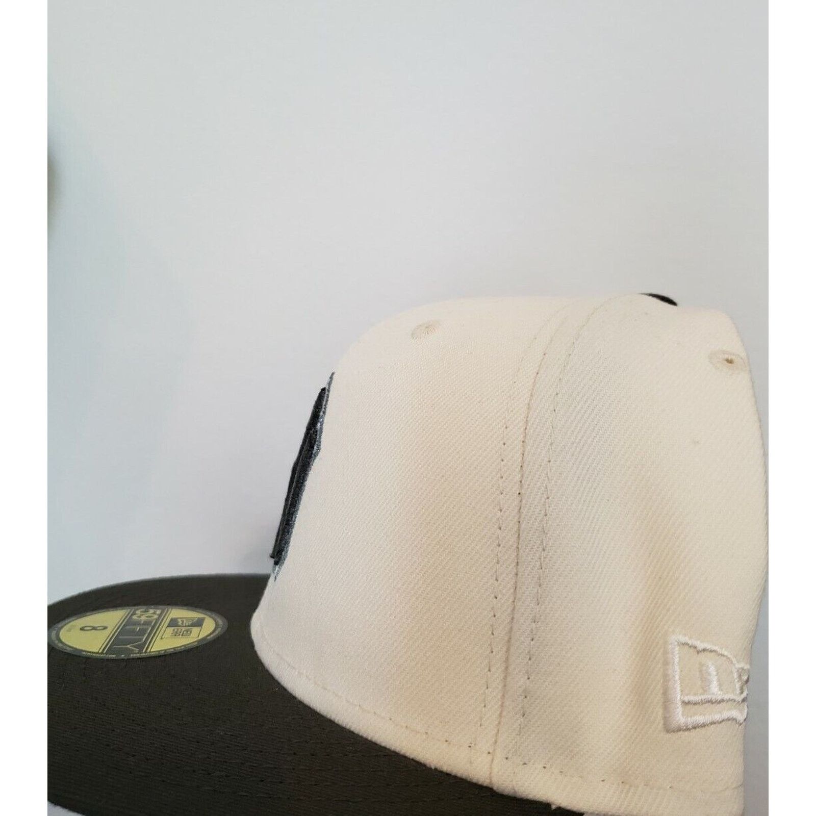 New Era New York Yankees Hat 1998 WS Black Ice Size 8 White New Era Size ONE SIZE - 4 Thumbnail