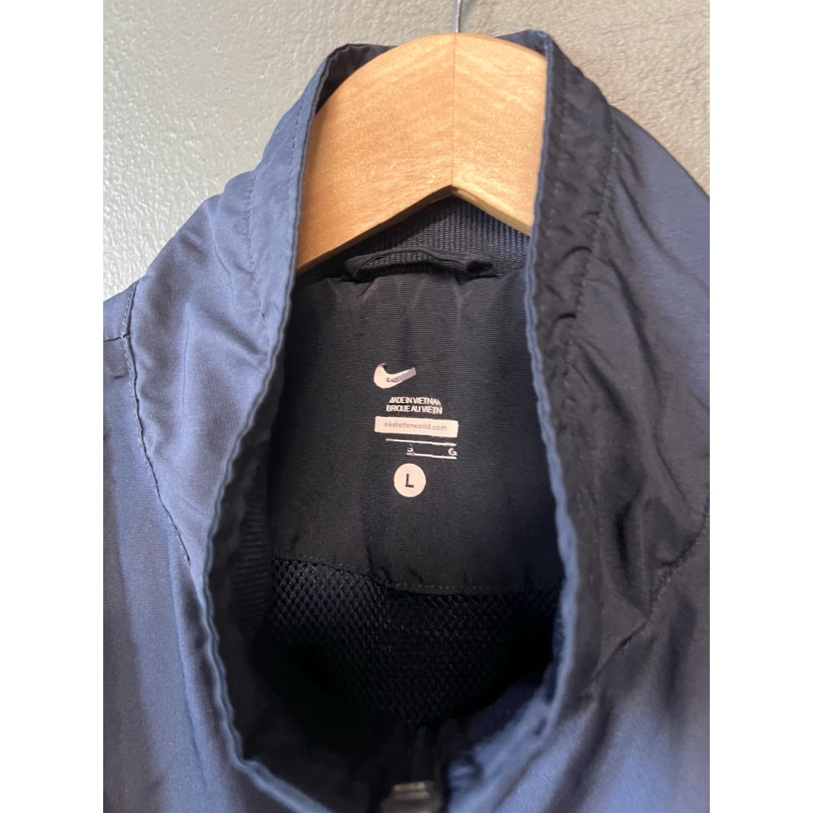 Nike Nike Dri-Fit Windbreaker Jacket Nike Mens Blue Lightweight Full Zip Windbreaker Size Large L Color Blue Activewear Jacket Zip Men's 2000s Size US L / EU 52-54 / 3 - 3 Thumbnail