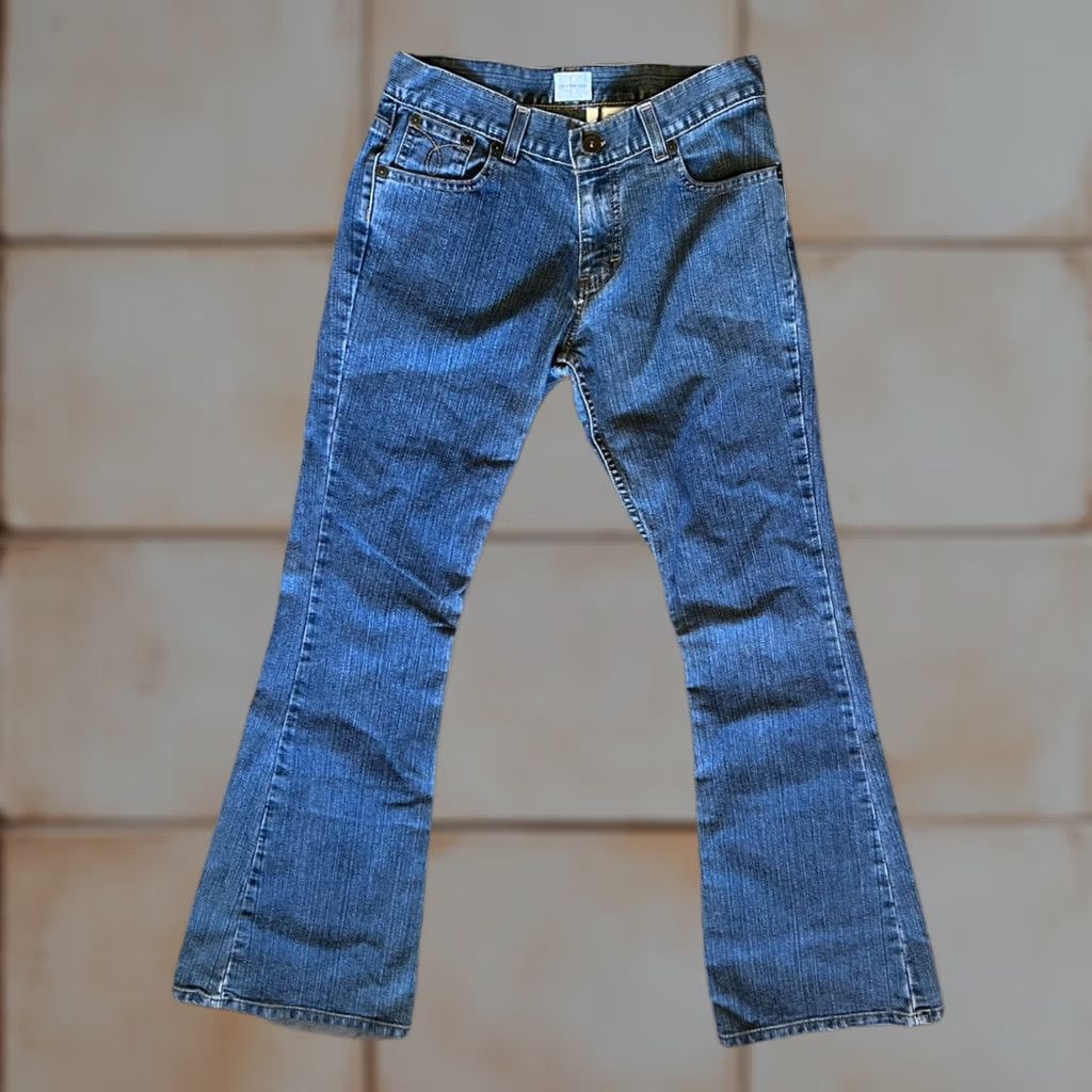 Calvin Klein VINTAGE Calvin Klein Jeans Womens 5 Blue Mid Rise Flare Denim Y2K Jeans Size 27" / US 4 / IT 40 - 1 Thumbnail