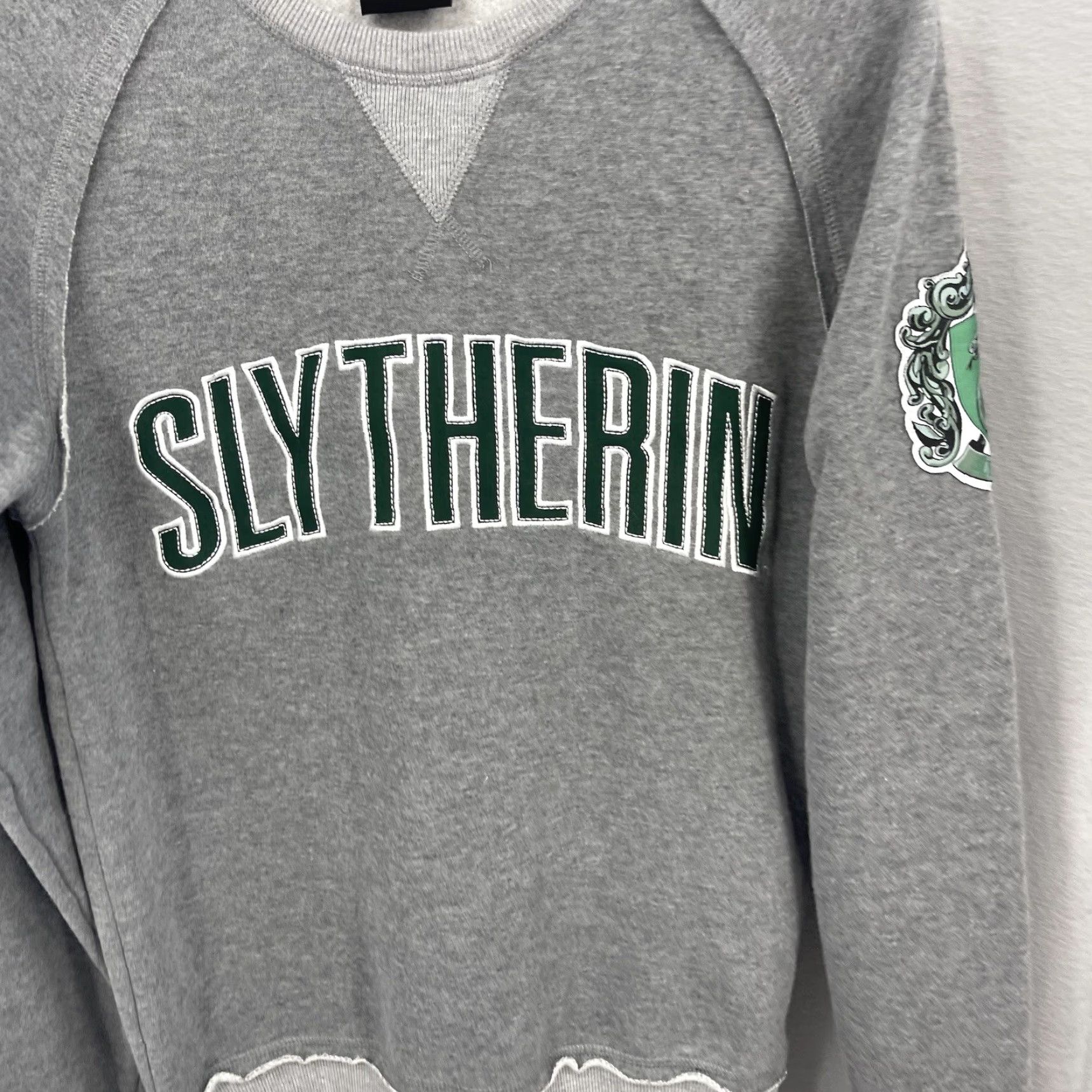 Vintage VINTAGE Wizarding World Harry Potter Slytherin Sweatshirt Adult XS VTG Look Universal Size XS / US 0-2 / IT 36-38 - 4 Thumbnail