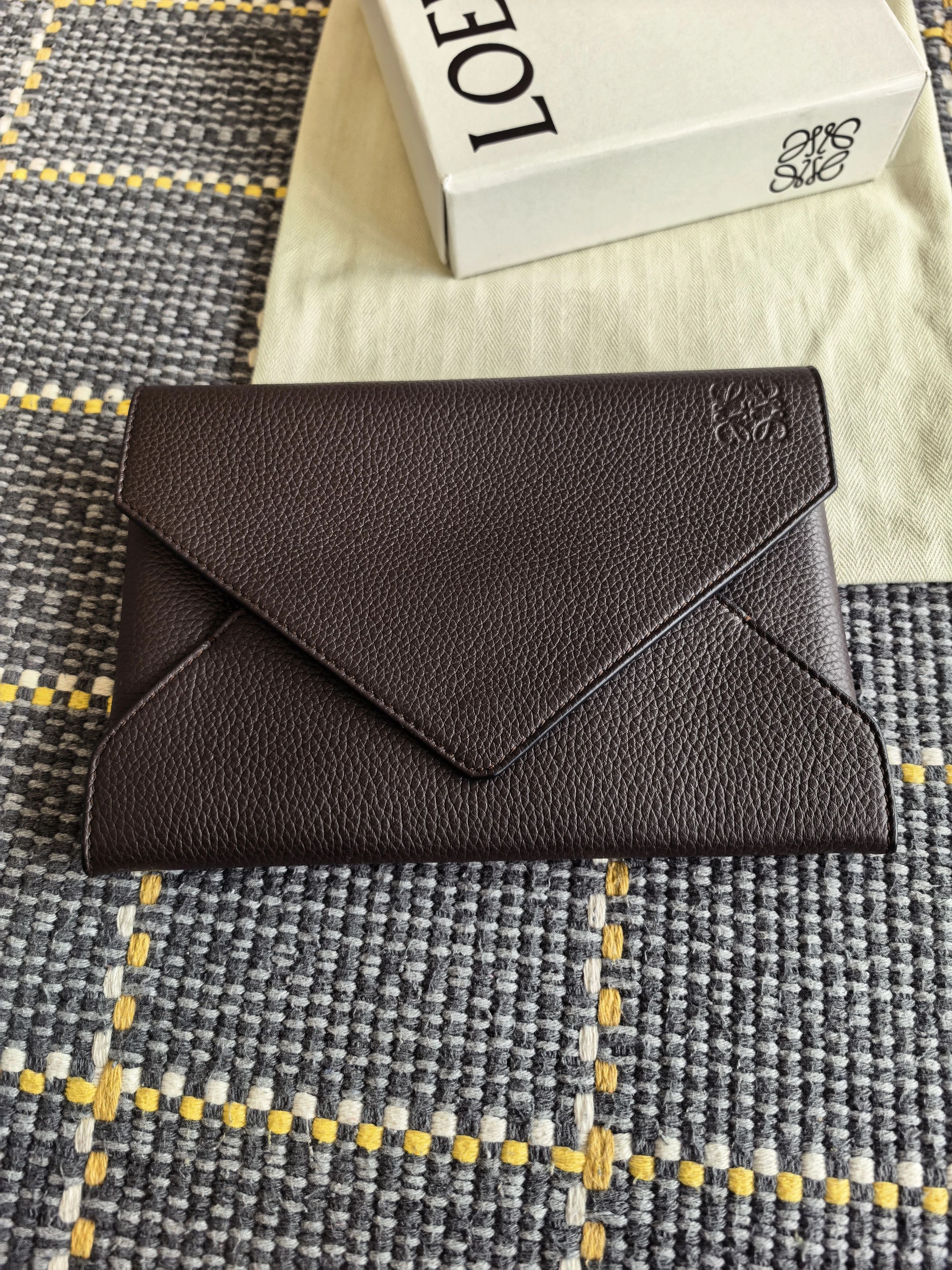 Loewe LOEWE SS23 Envelope Clutch Wallet Unisex Size ONE SIZE - 9 Thumbnail